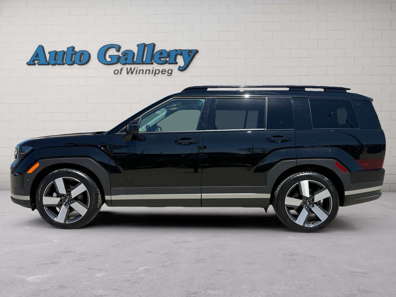 used 2025 Hyundai Santa Fe car, priced at $45,787