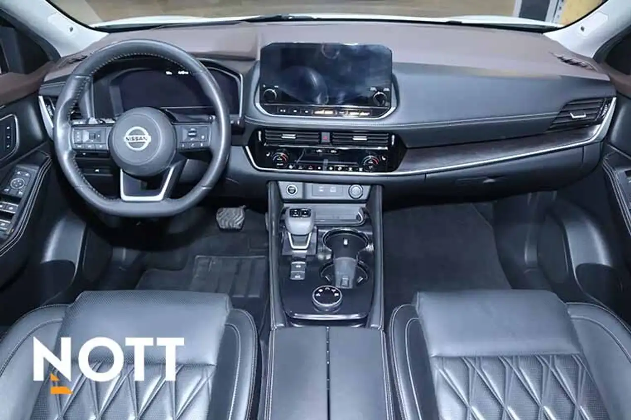 Nissan Rogue снимка Nissan Rogue