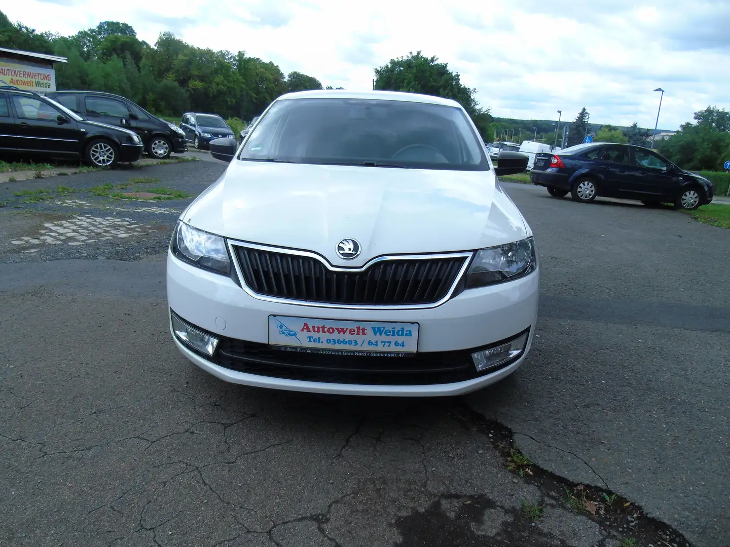 Skoda Rapid/Spaceback Active Alb - 1