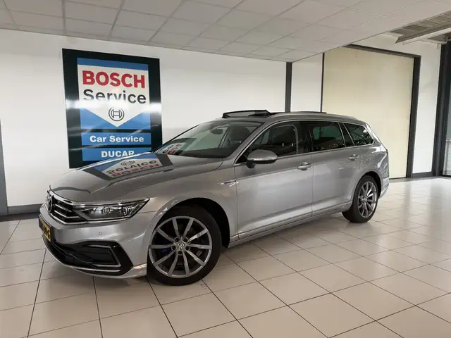 Volkswagen Passat Variant 1.4 TSI PHEV GTE Business Panoramadak / Trekhaak /