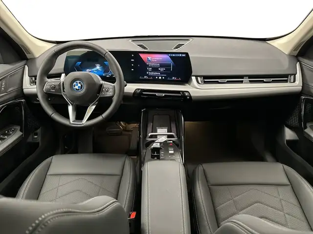 BMW Ix1 view 7
