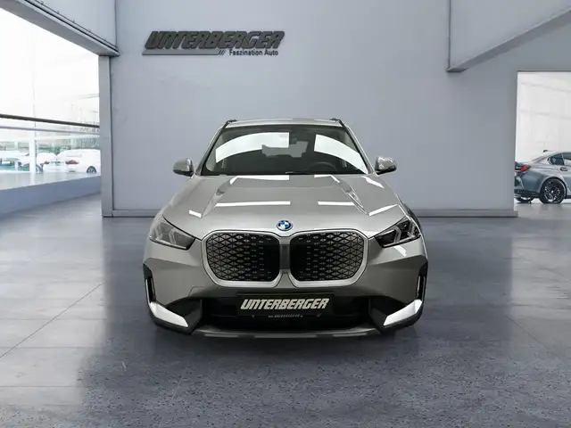 BMW Ix1 view 2