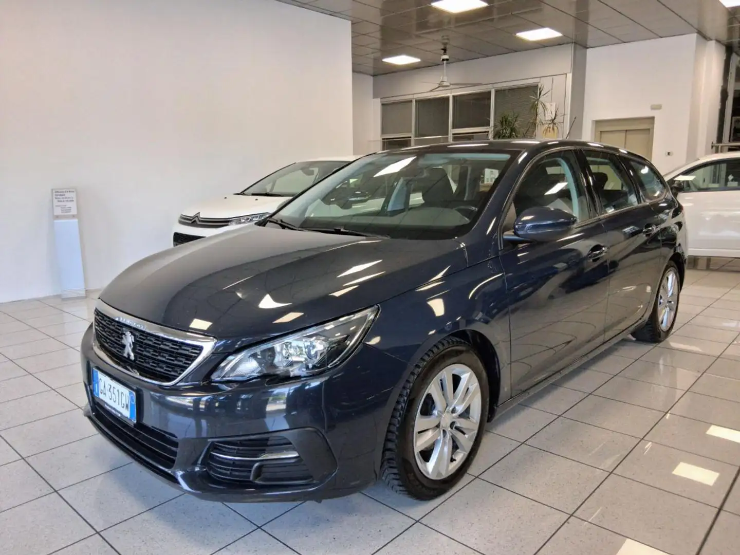 Peugeot 308 BlueHDi 100 S&S SW Active Grigio - 2