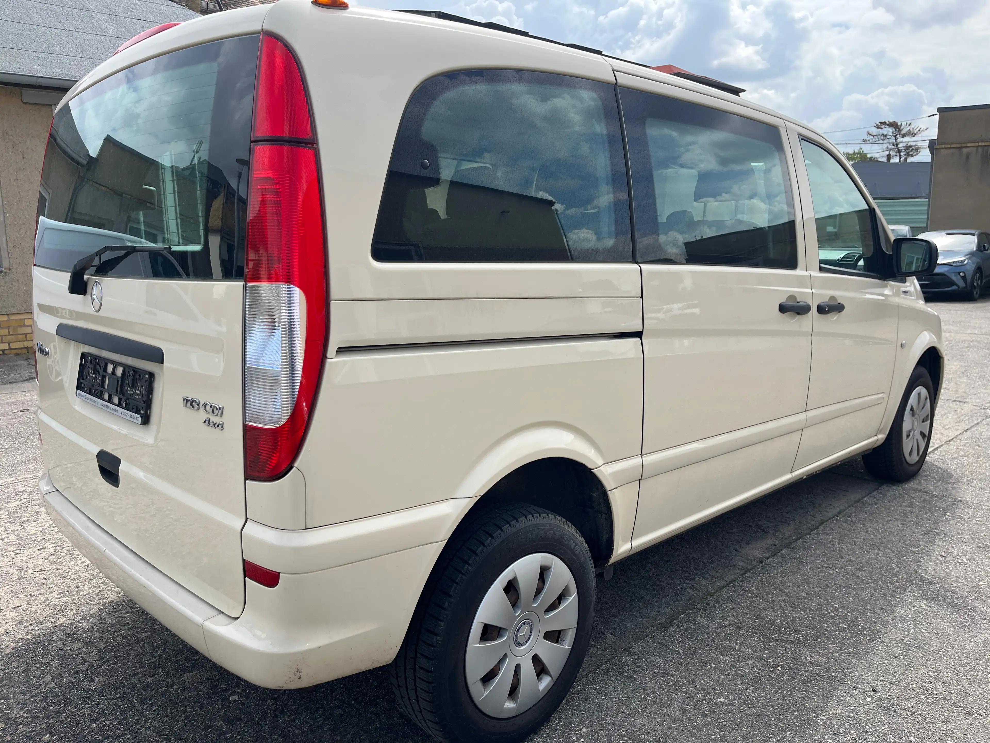 Mercedes-Benz Vito 113 CDi Klima/Automat/Allrad — photo 4