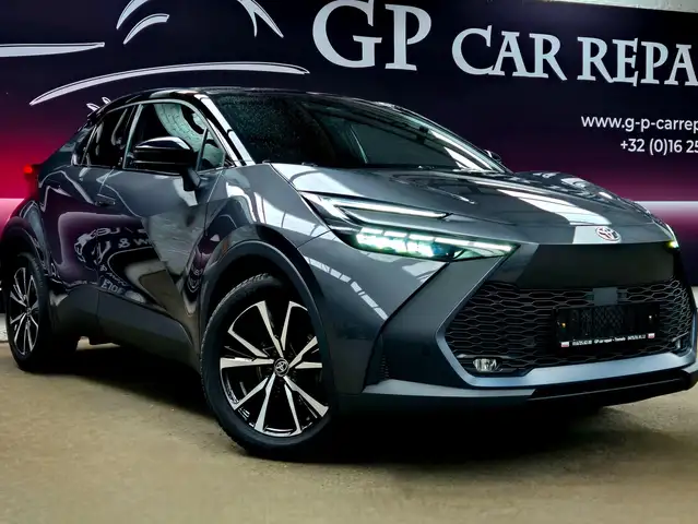 Toyota C-HR Toyota C-HR Hybrid 1.8 09/2024 19.092km