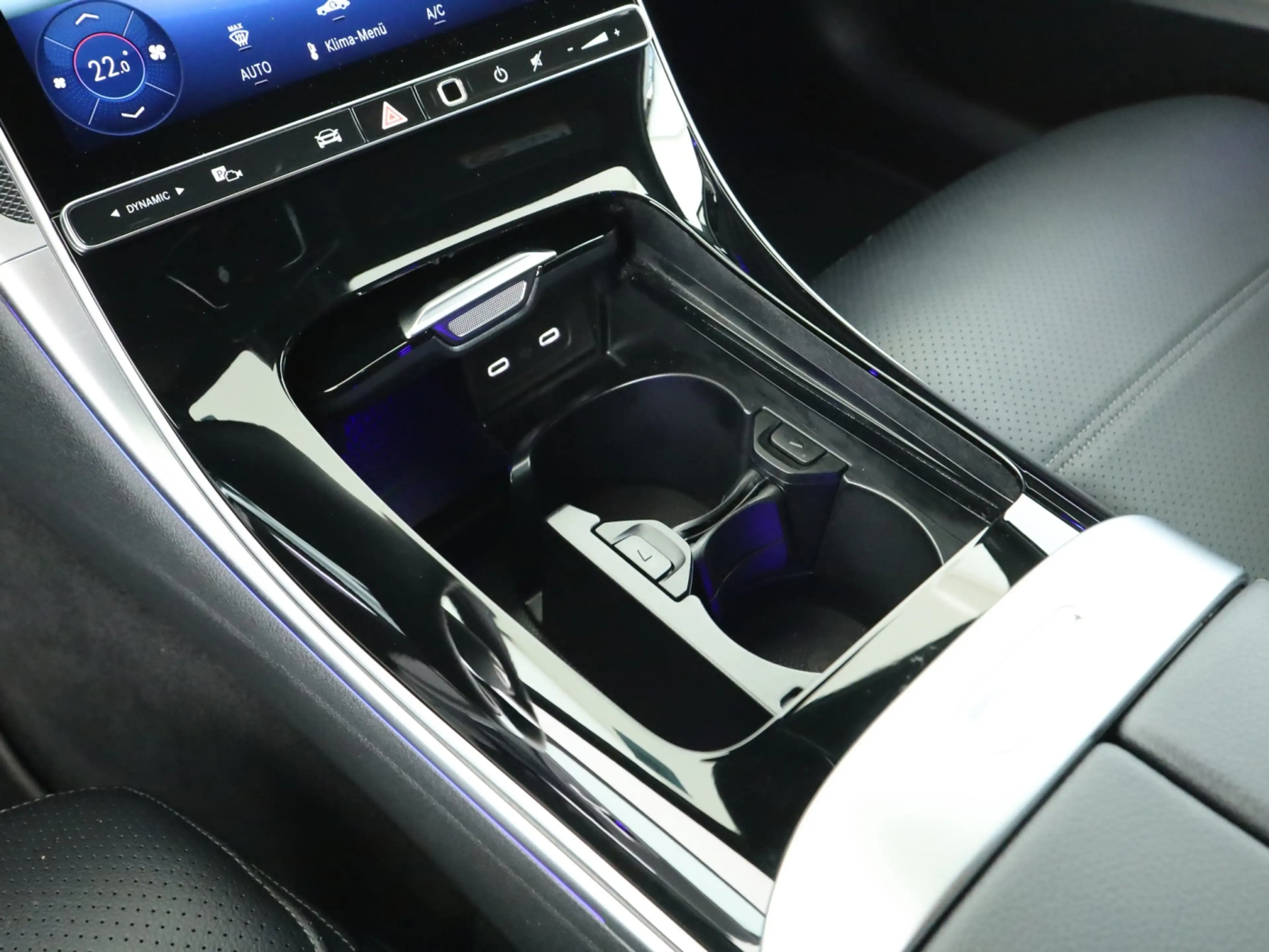 Mercedes-Benz C 200 d T *Avantgarde +*AHK*Digi-Light*Sitzklima — photo 15