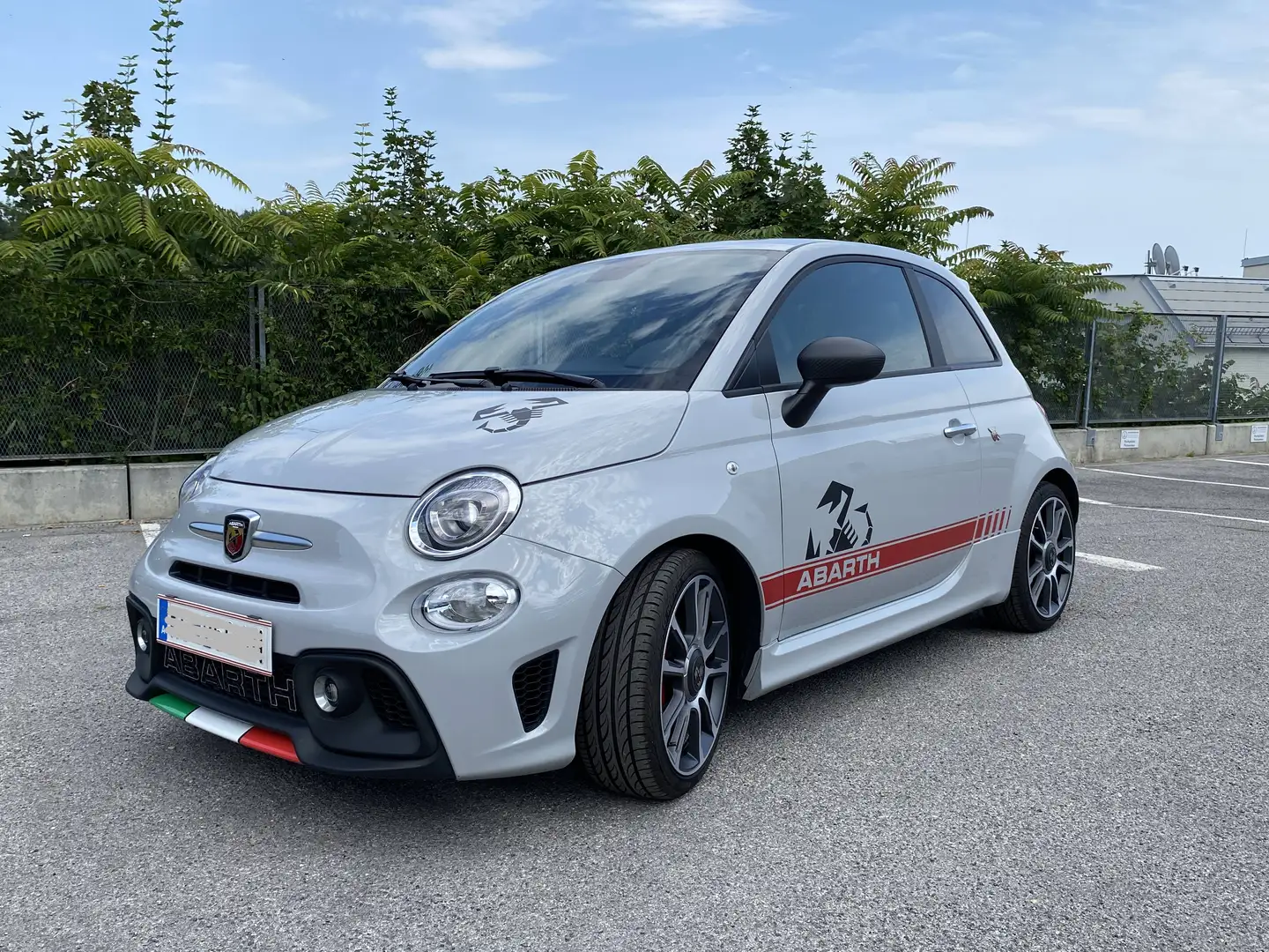 Abarth 595 Turismo Abarth 595 Turismo + Techpaket + Coolpaket Grau - 1