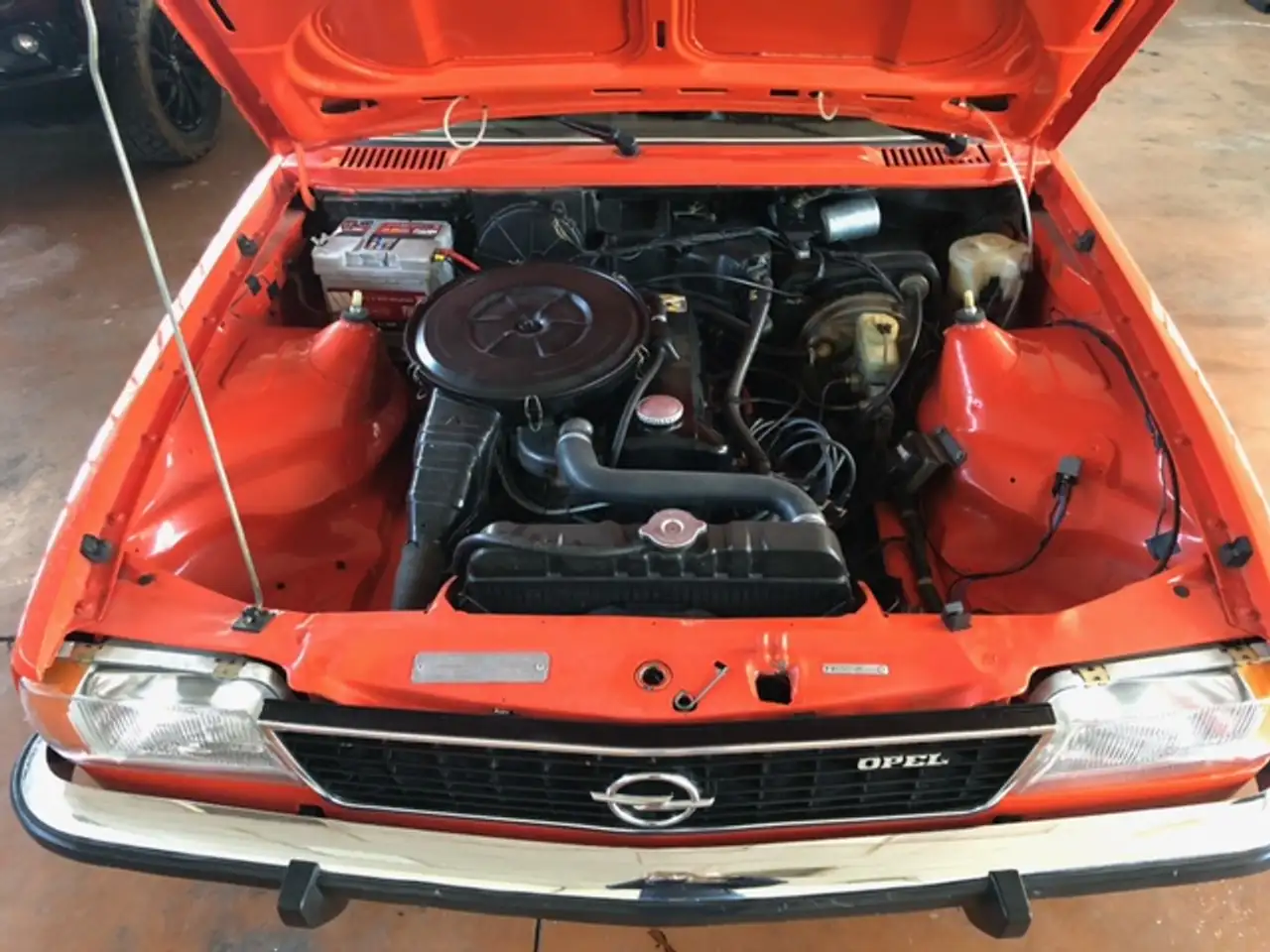 Opel Ascona 2.0 SR, foto 5