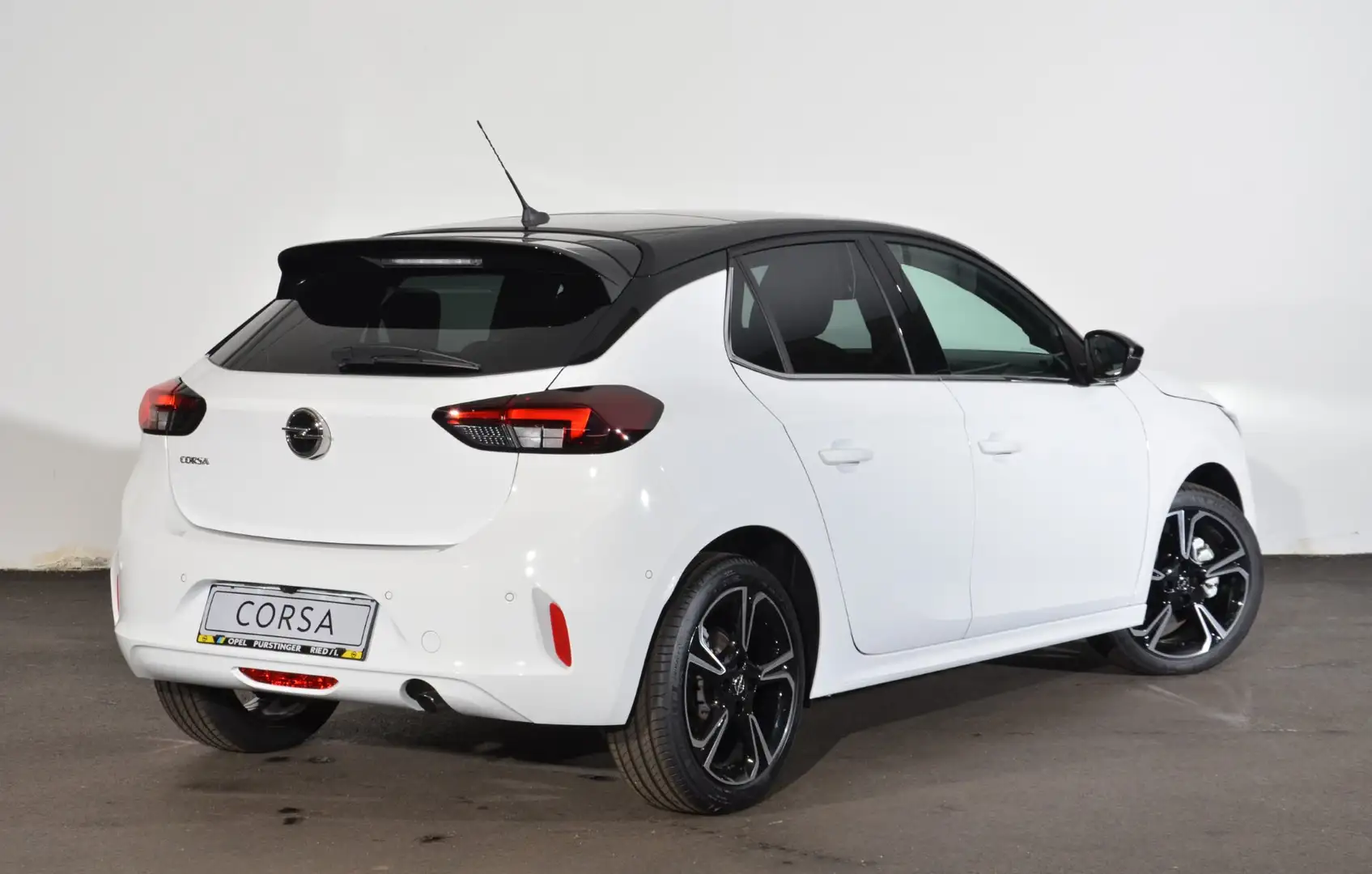 Opel Corsa Corsa 1,2 Direct Injection Tur Wit - 2