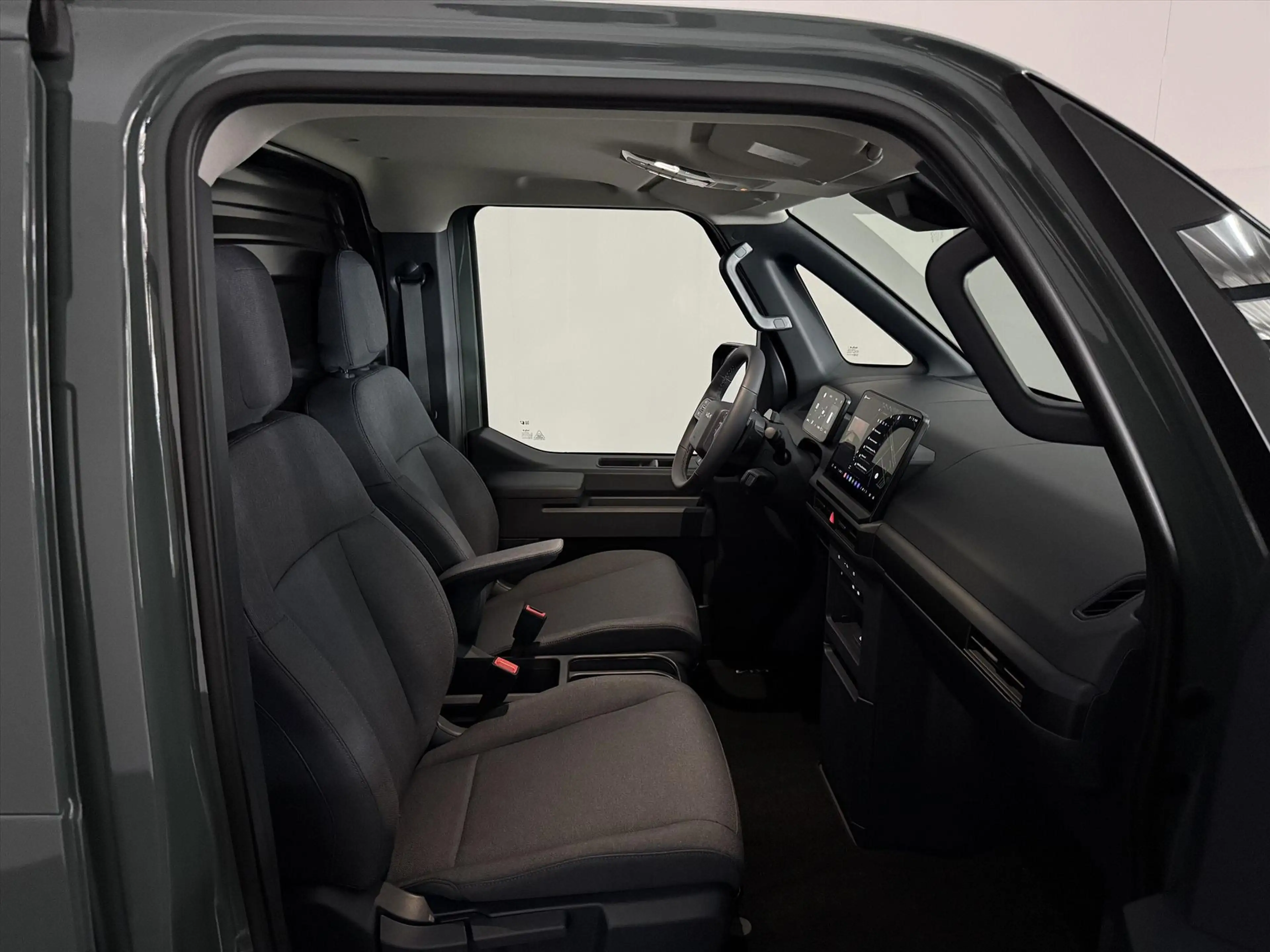 Kia PV5 Cargo GB 71,2 kWh 163pk L2H1 Plus — photo 27