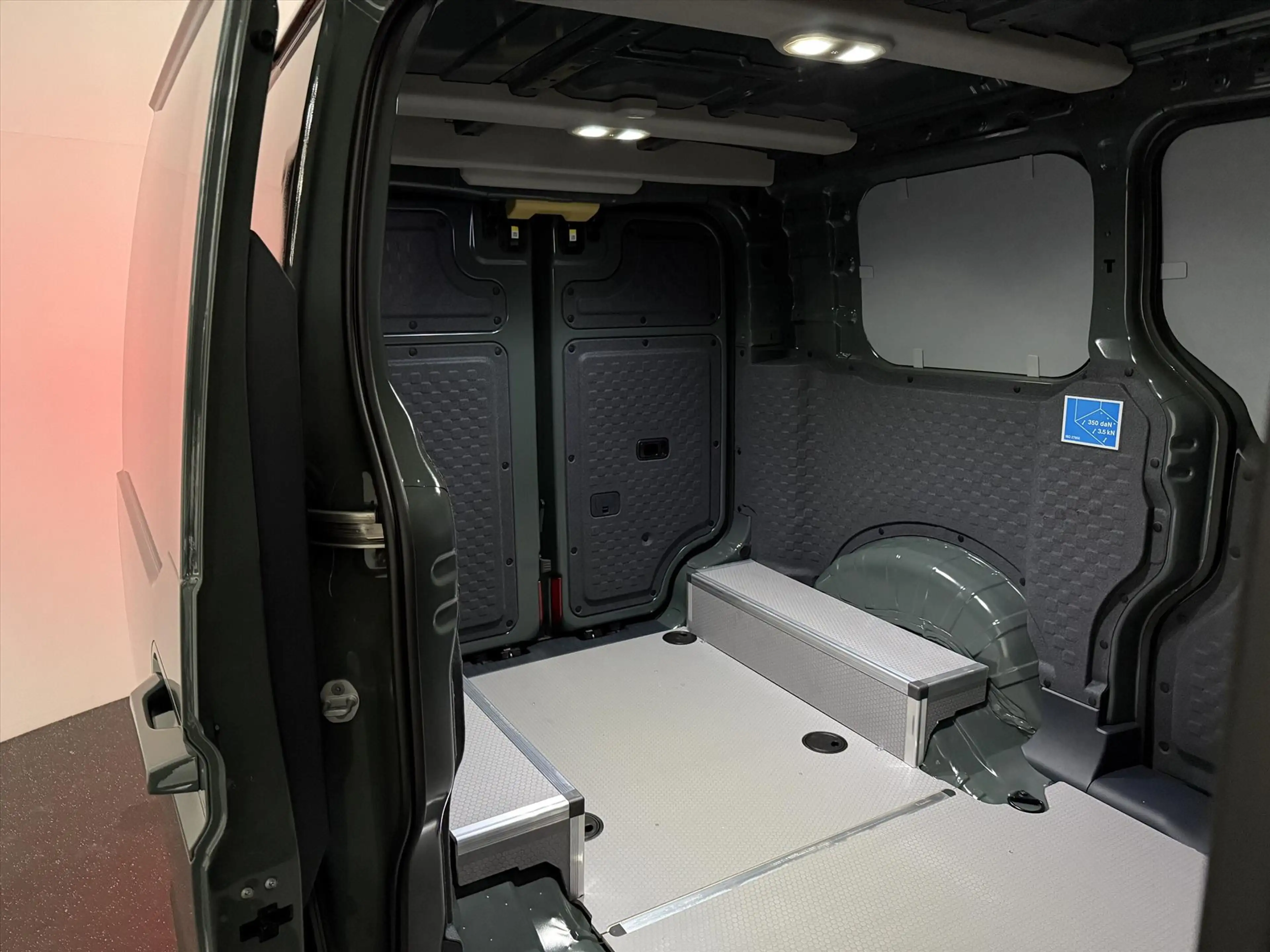 Kia PV5 Cargo GB 71,2 kWh 163pk L2H1 Plus — photo 9