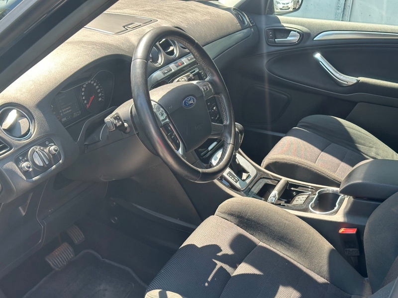 Ford S-Max Durashift Automatik/ 2.2 TDCi/ 7-Sitzer — photo 10