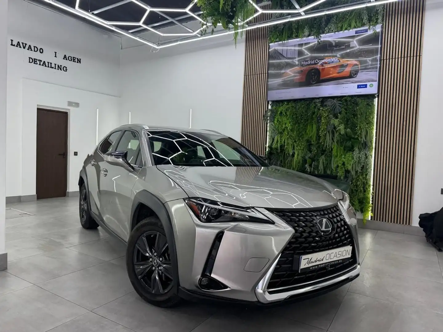 Lexus UX 250h 2.0 Business Gris - 1