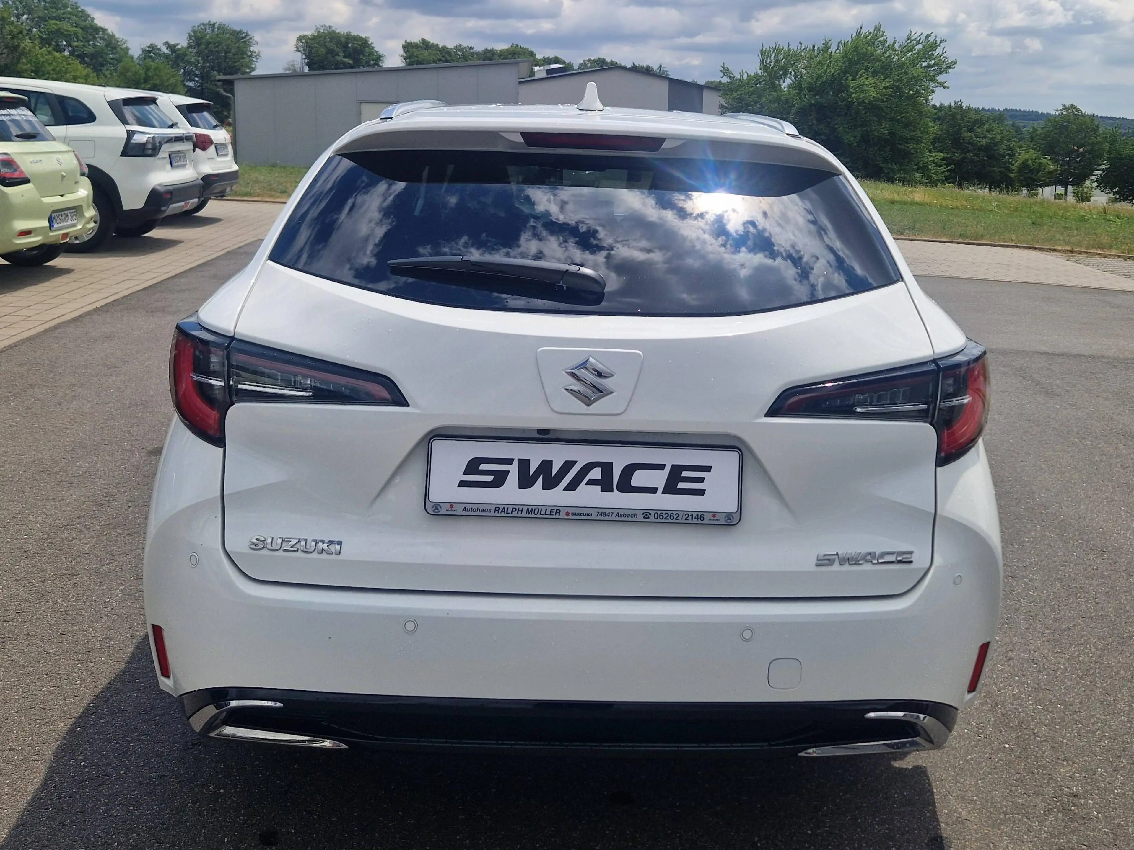Suzuki Swace Swace 1.8 Hybrid CVT Comfort — photo 4