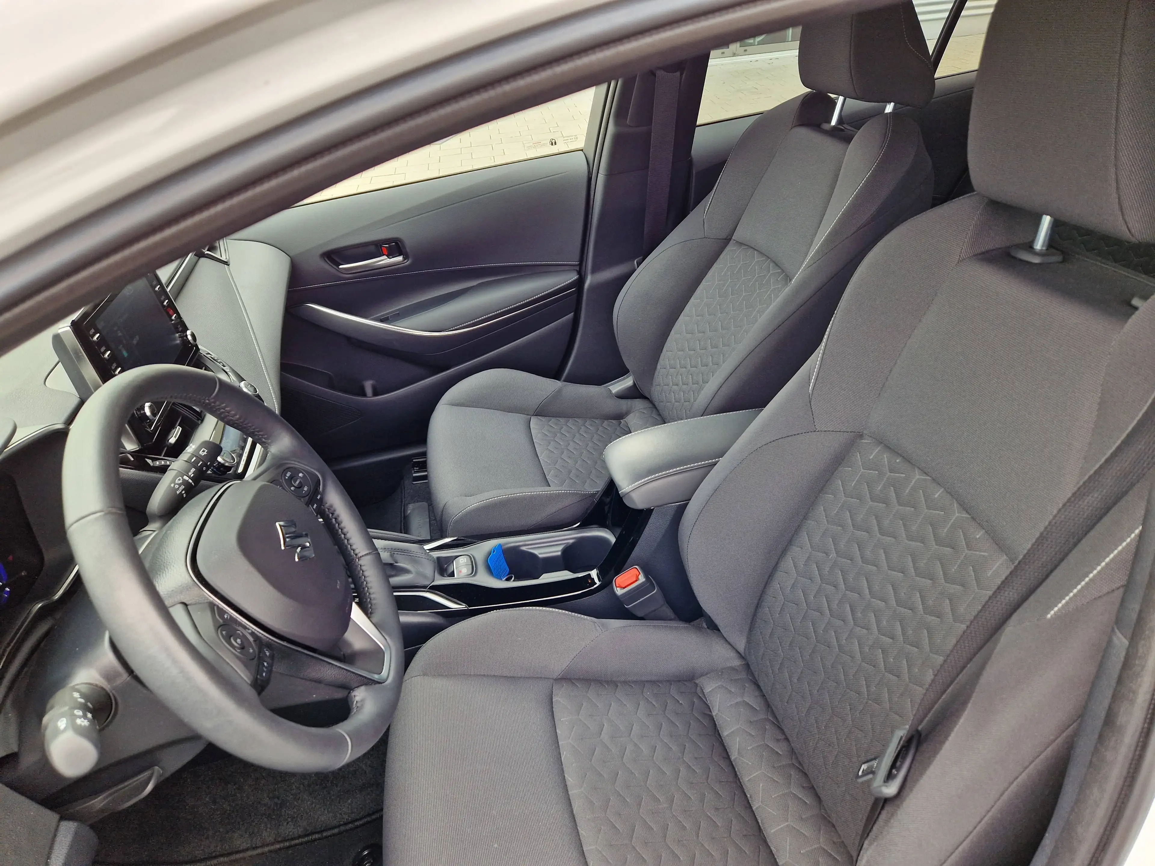 Suzuki Swace Swace 1.8 Hybrid CVT Comfort — photo 12