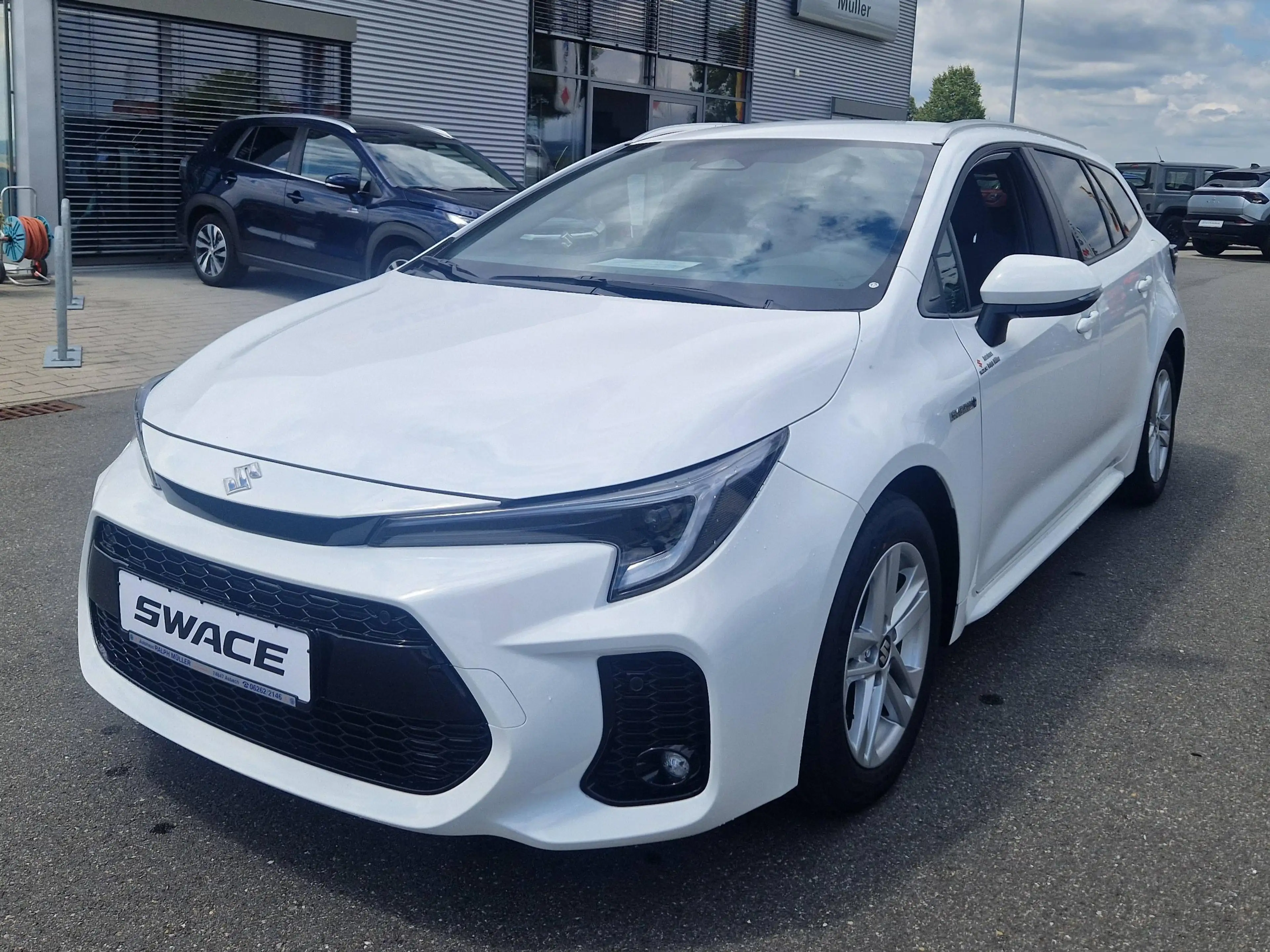 Suzuki Swace Swace 1.8 Hybrid CVT Comfort