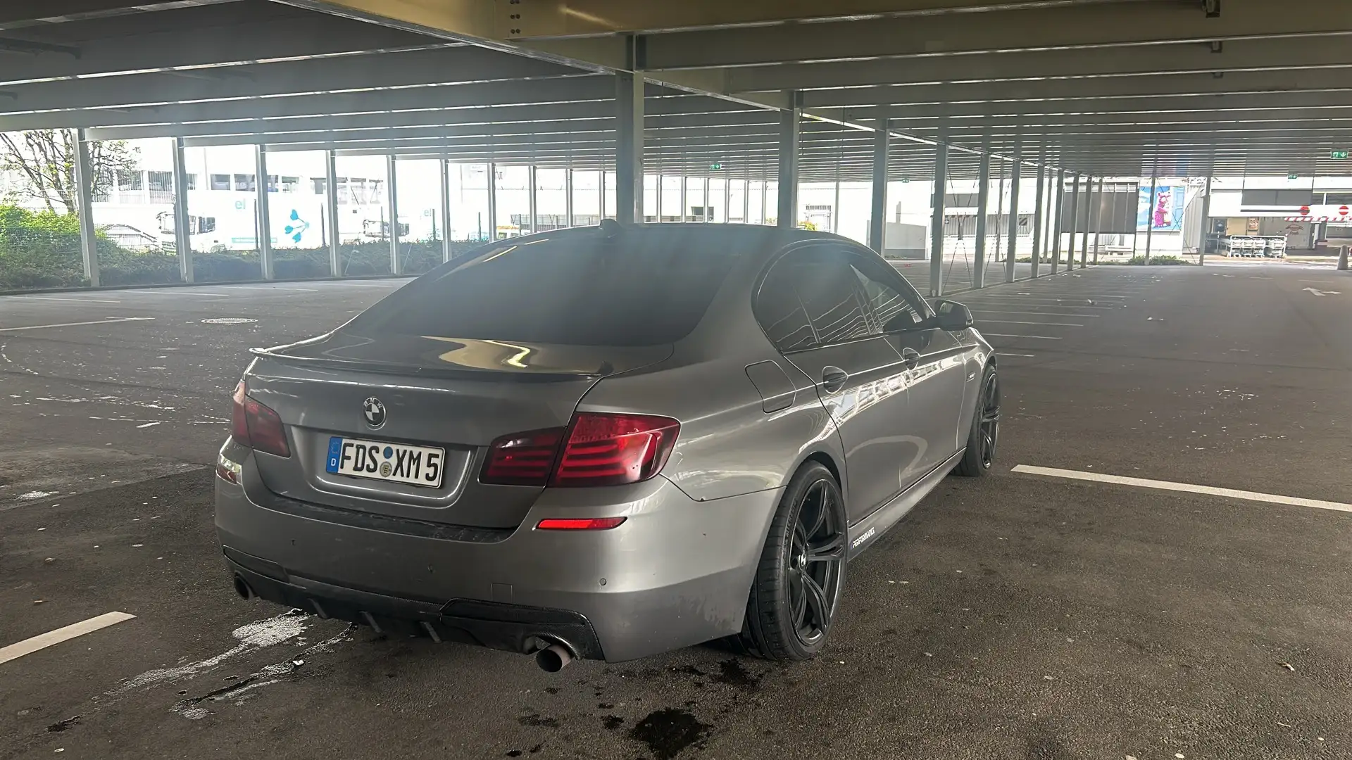 BMW 535 535i F10 - 2