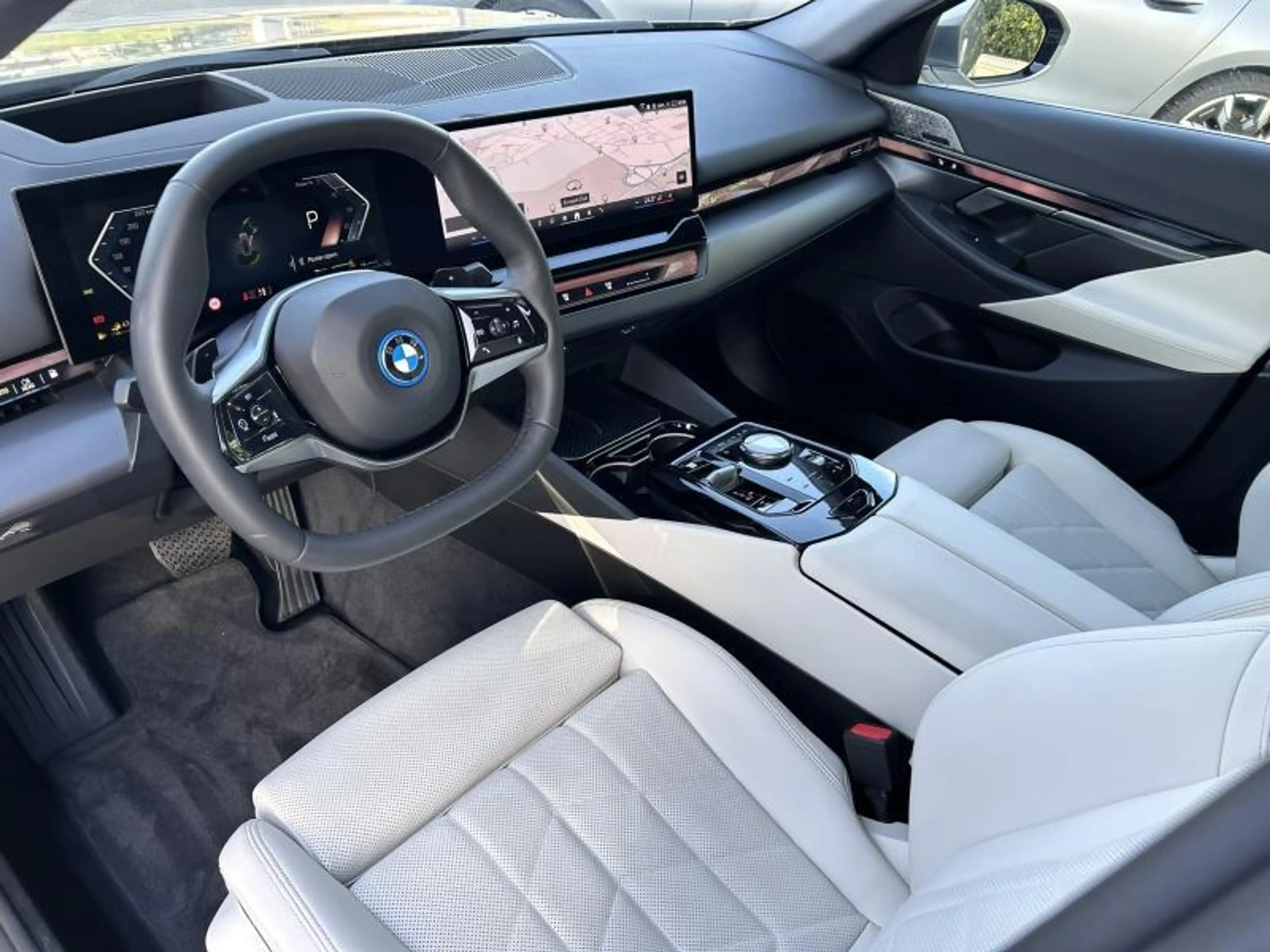 BMW 550 Berline — photo 9