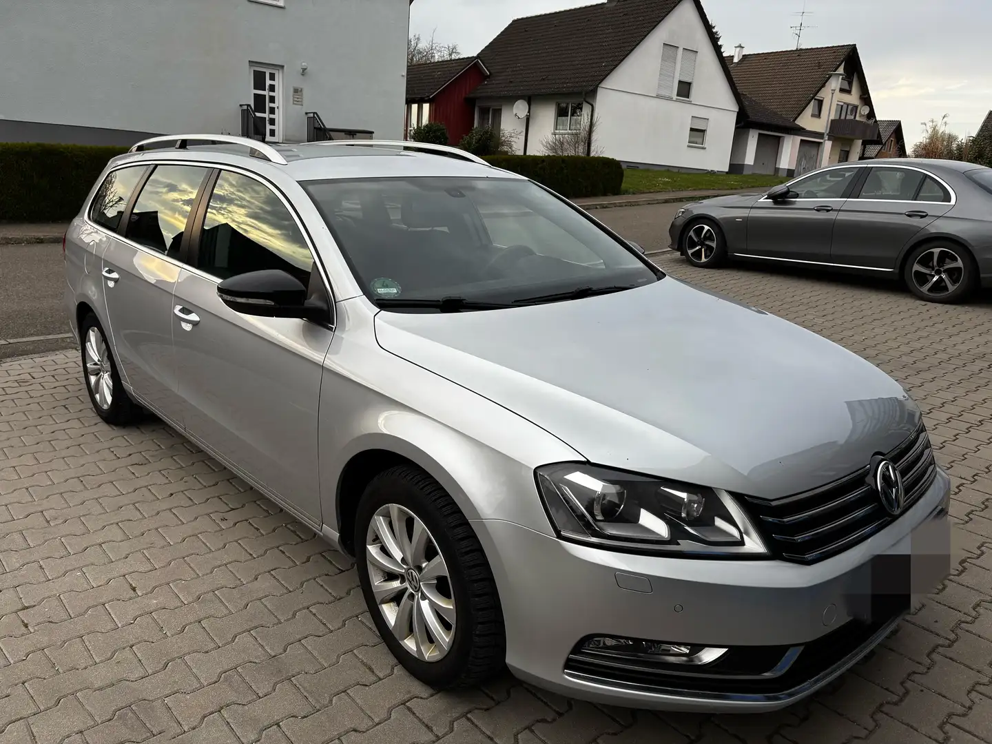 Volkswagen Passat Variant Business Edition BlueMotion Grau - 1