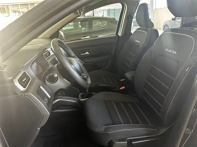 Dacia Duster view 7