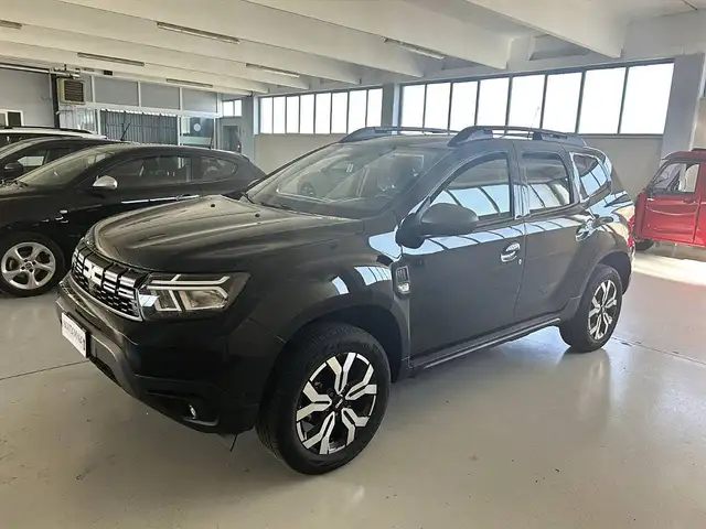 Dacia Duster view 3