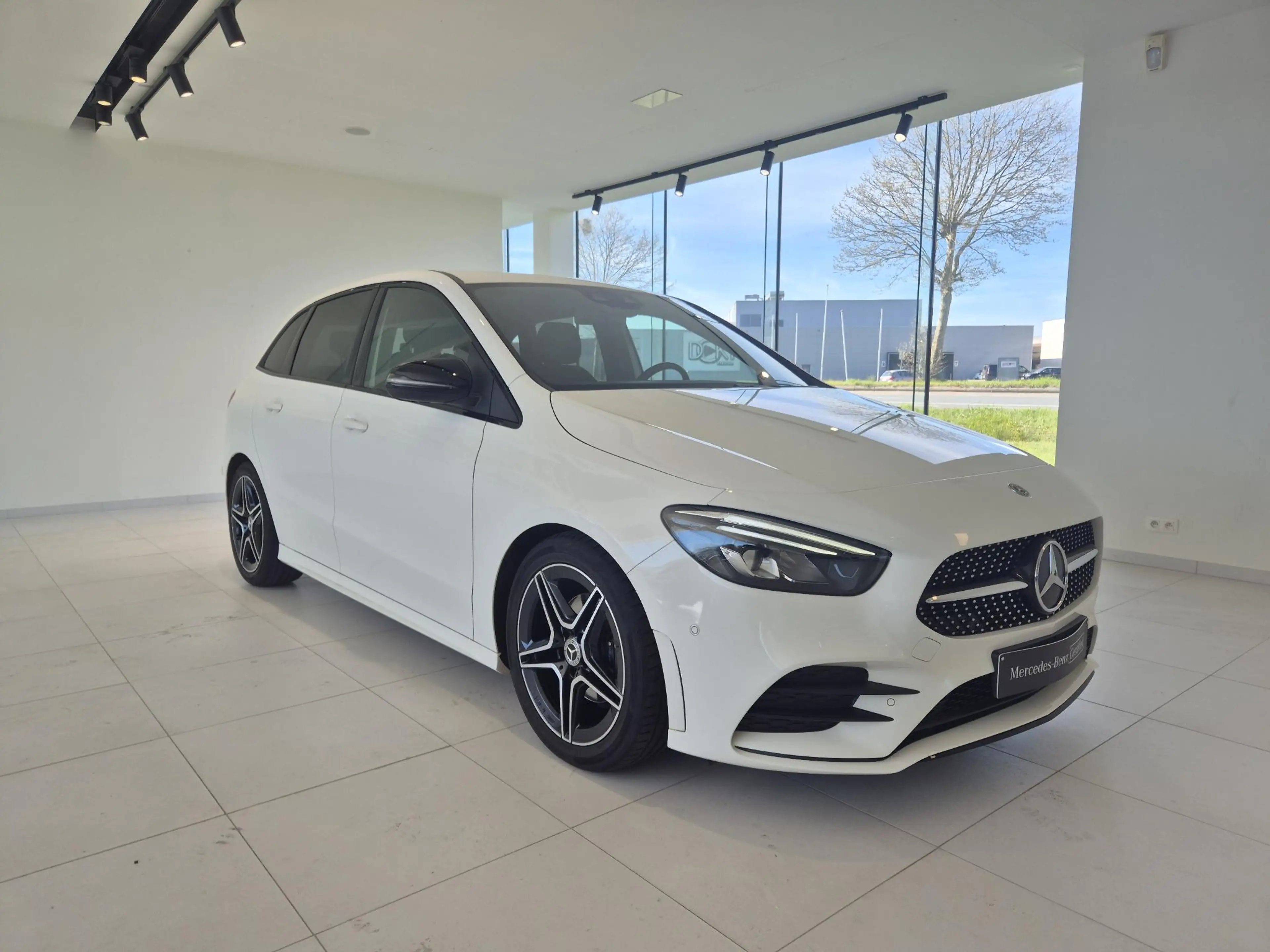 Mercedes-Benz B 200 AMG Line | Night Pack | Dodehoekassistent | Verwar — photo 3