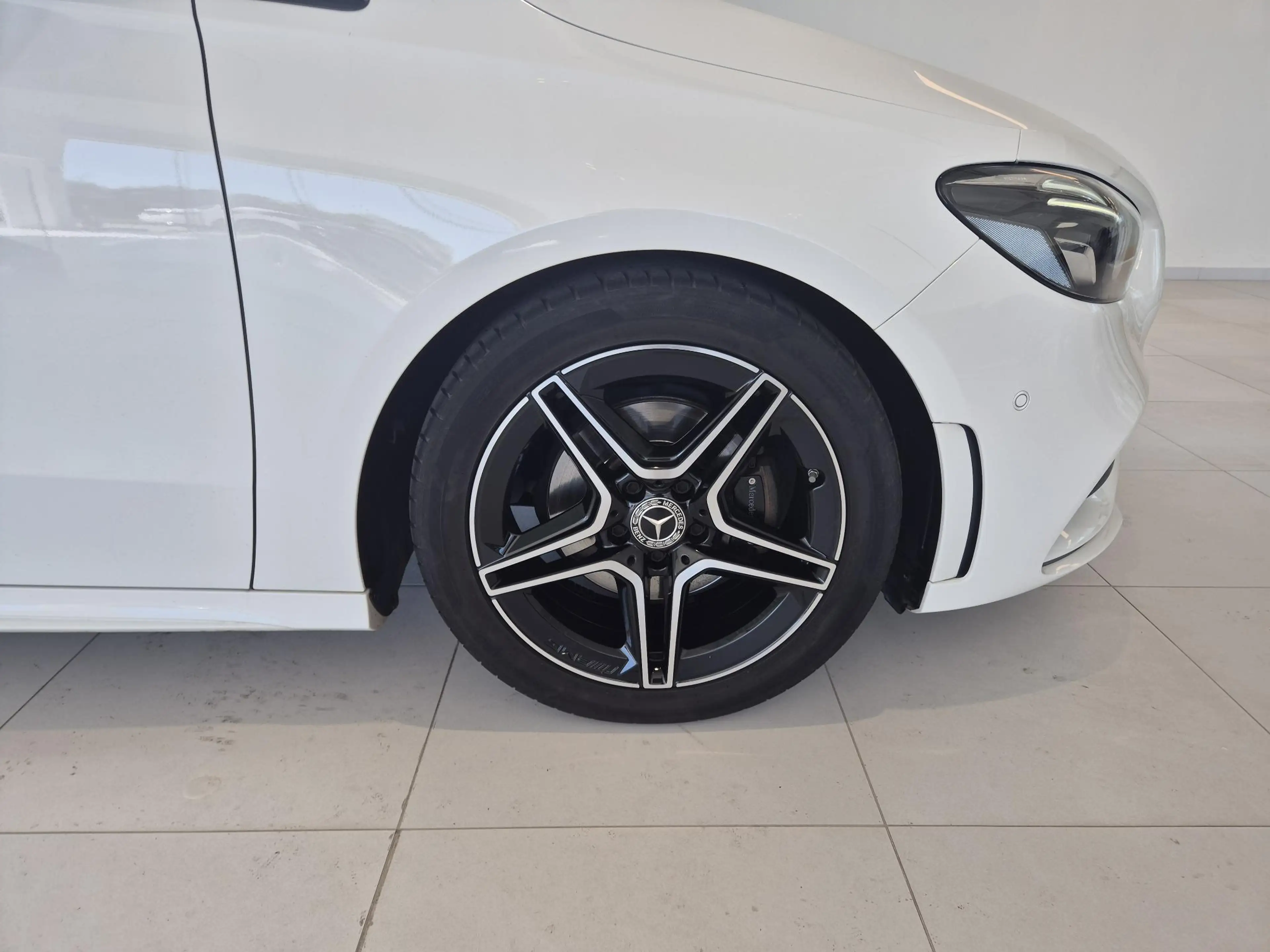 Mercedes-Benz B 200 AMG Line | Night Pack | Dodehoekassistent | Verwar — photo 10