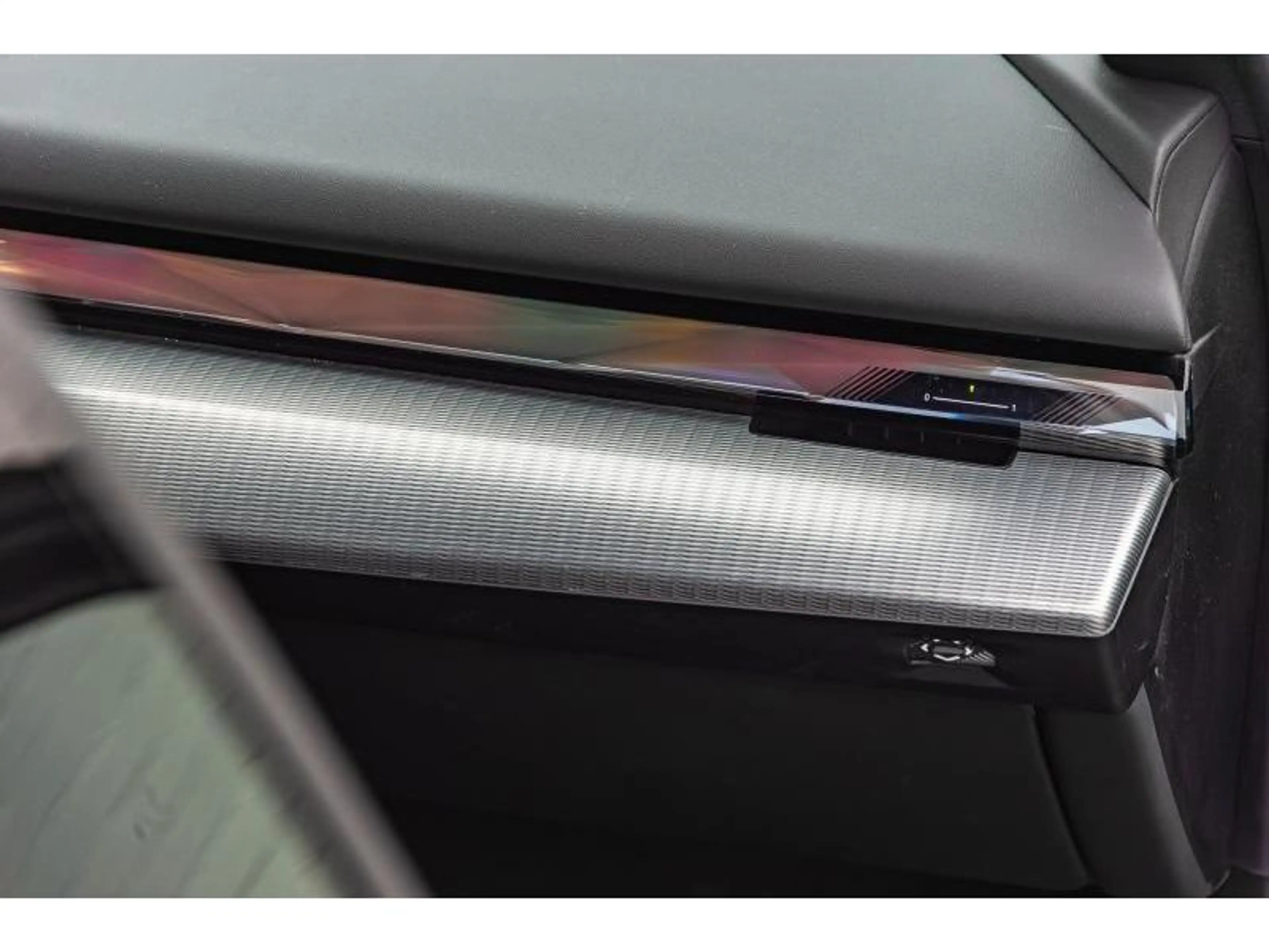 BMW i5 eDrive40 Touring — photo 11