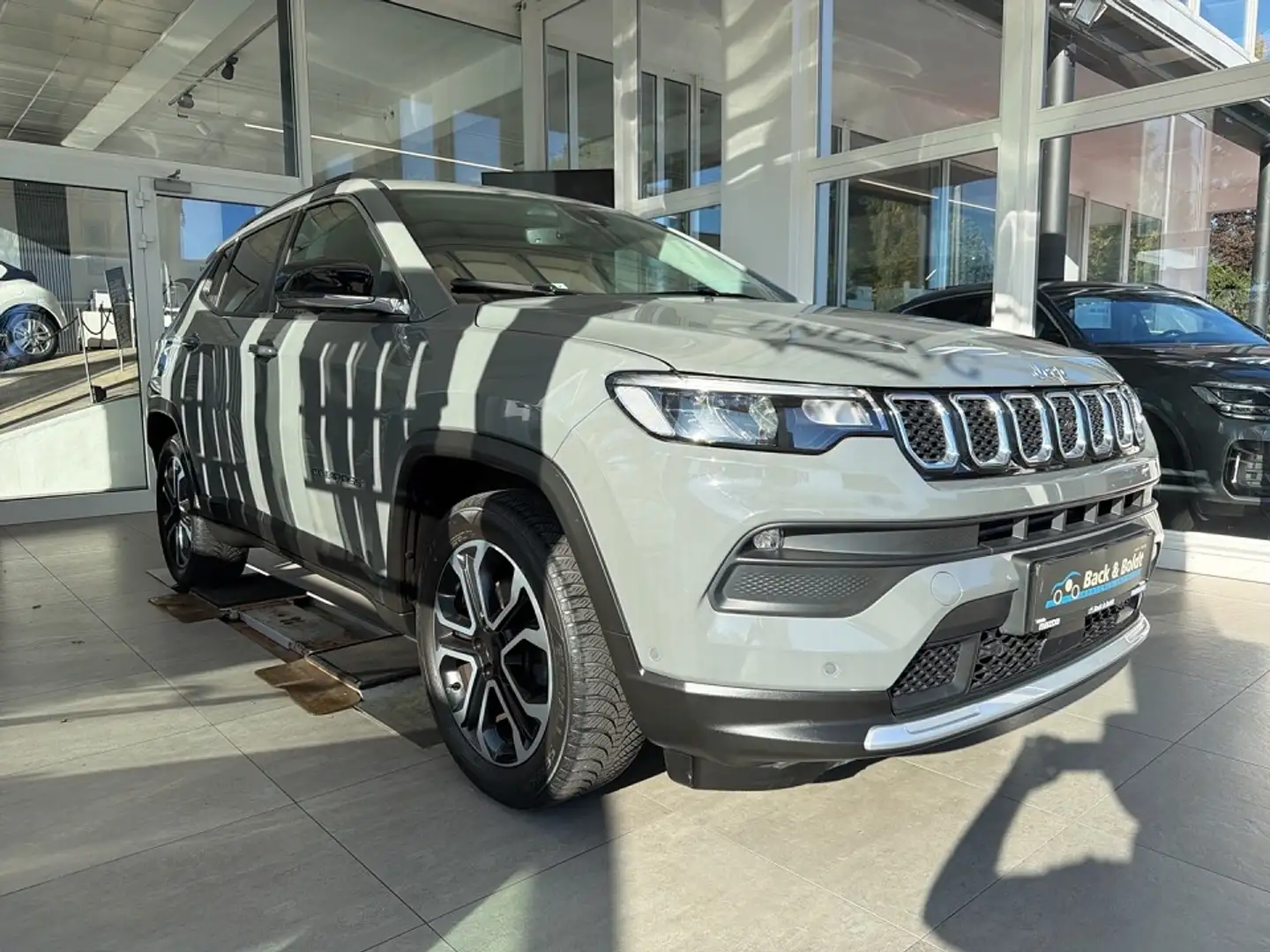 Jeep Compass Limited 1.3 T-GDI 80th+360GRAD+NAVI+ALLWETTER Grigio - 1