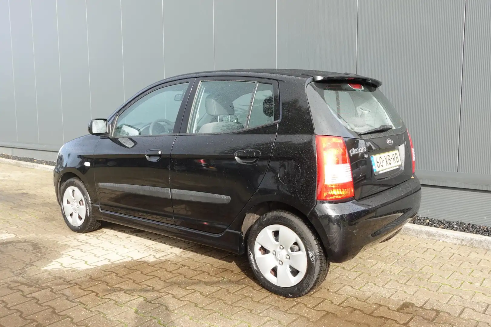 Kia Picanto 1.0 Bling Zwart - 2