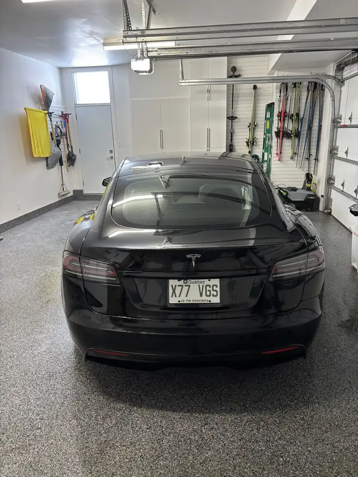 Tesla Model S снимка Tesla Model S