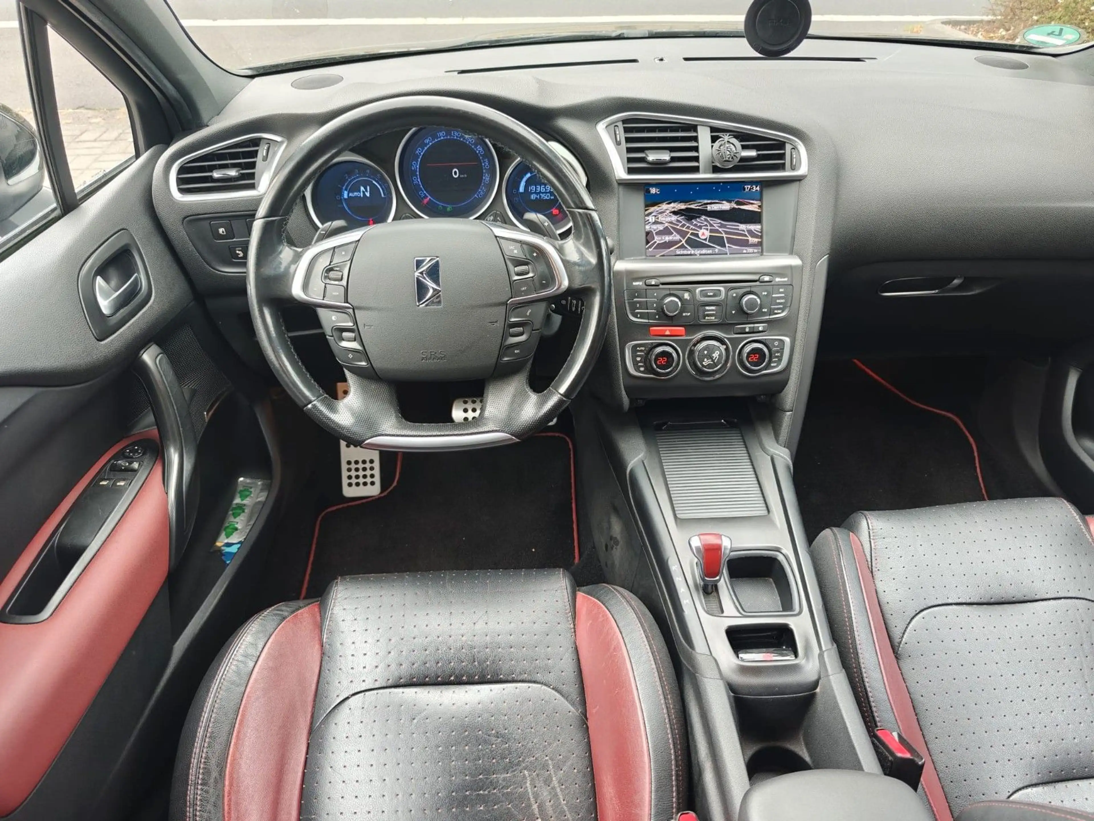 Citroen DS4 SoChic * Automatik * — photo 13