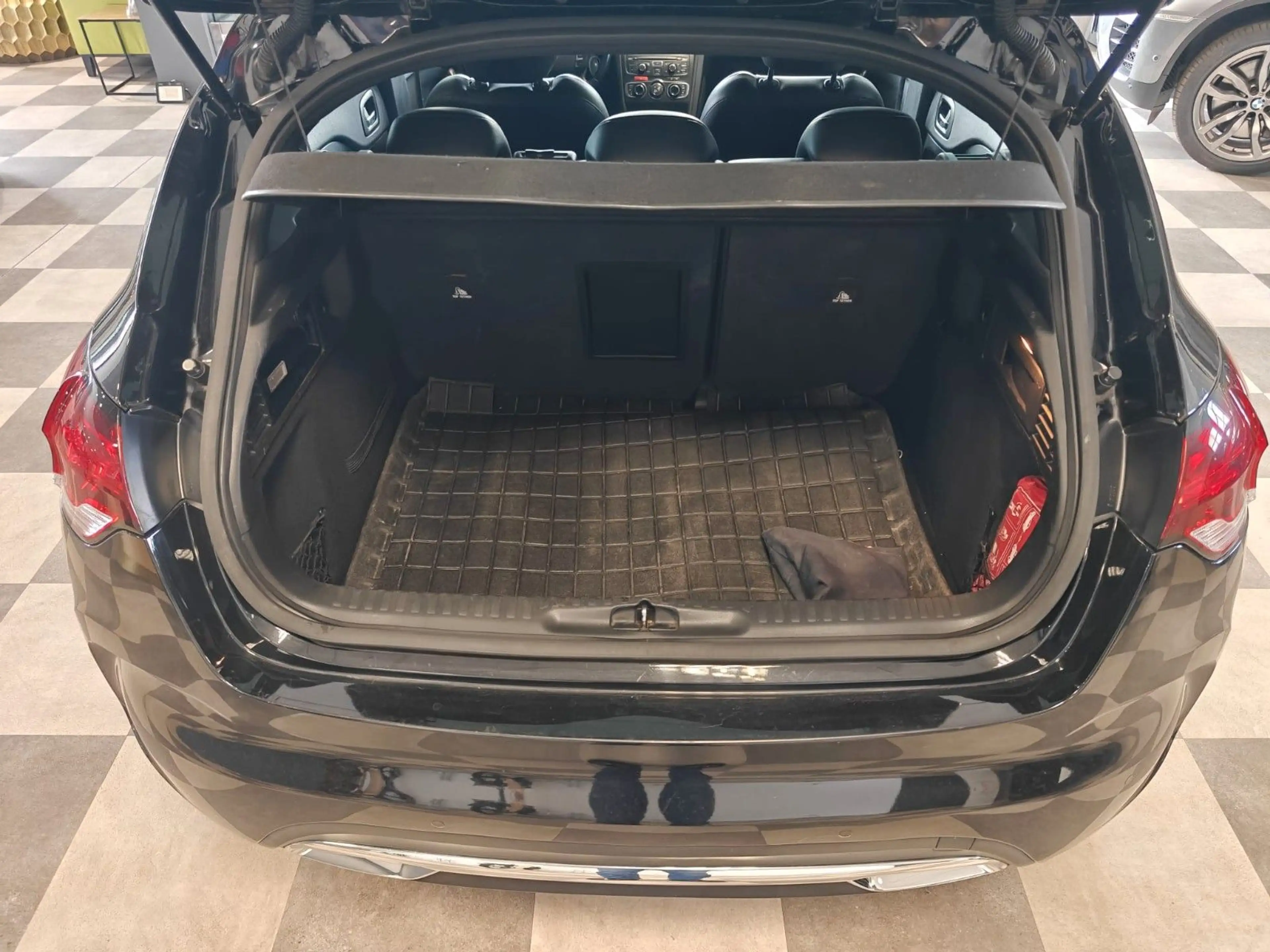 Citroen DS4 SoChic * Automatik * — photo 10