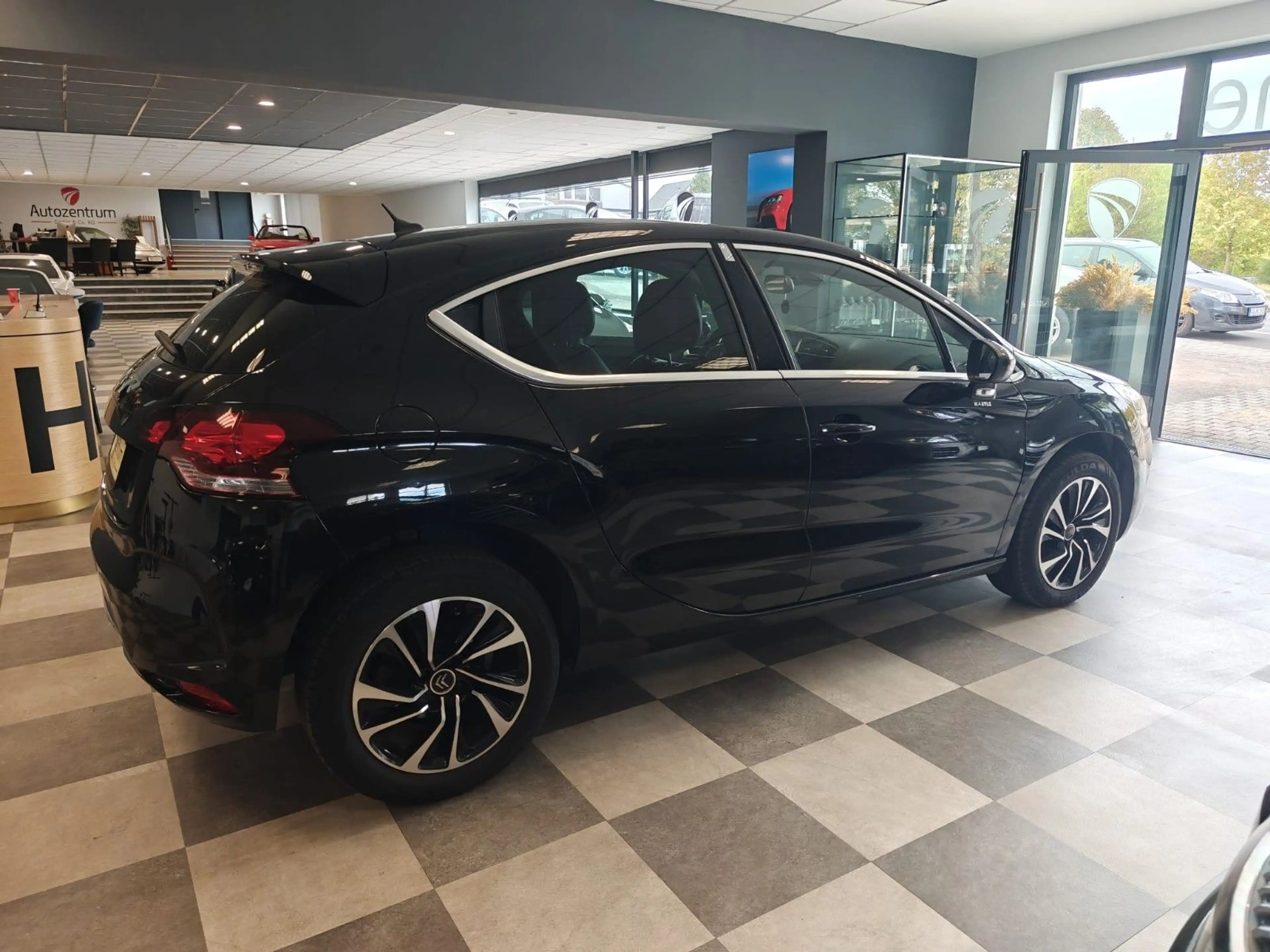 Citroen DS4 SoChic * Automatik * — photo 5