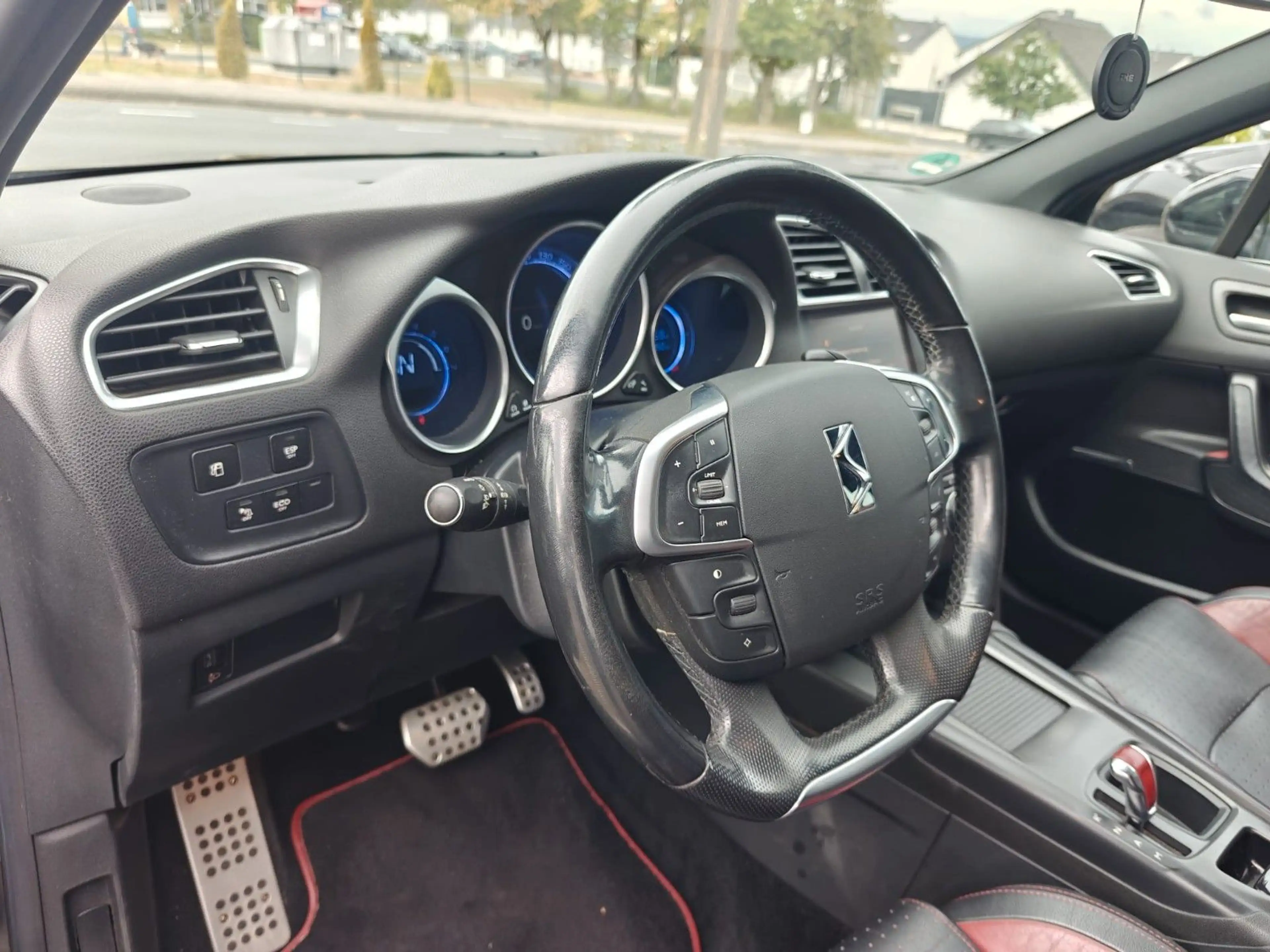 Citroen DS4 SoChic * Automatik * — photo 12