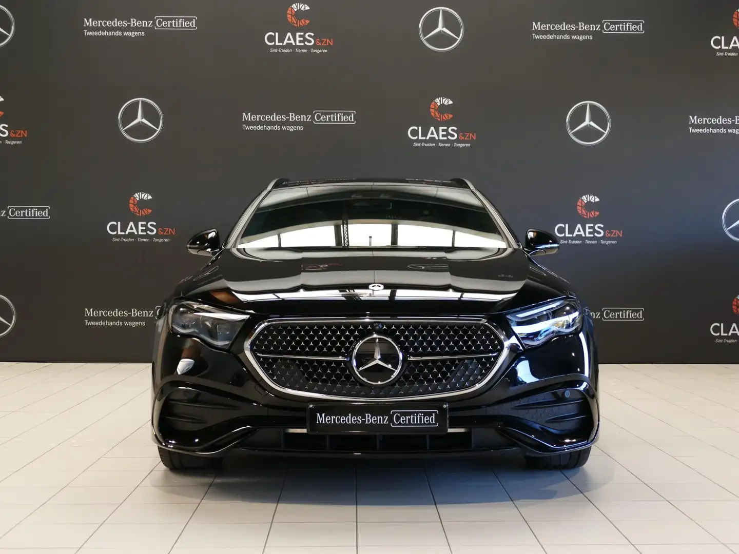 Mercedes-Benz E 300 300e Break AMG Line DOS 5677 Zwart - 2