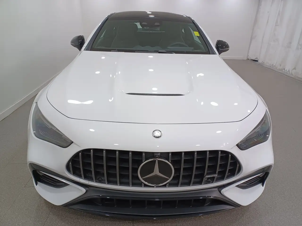 Mercedes-Benz CLE снимка Mercedes-Benz CLE