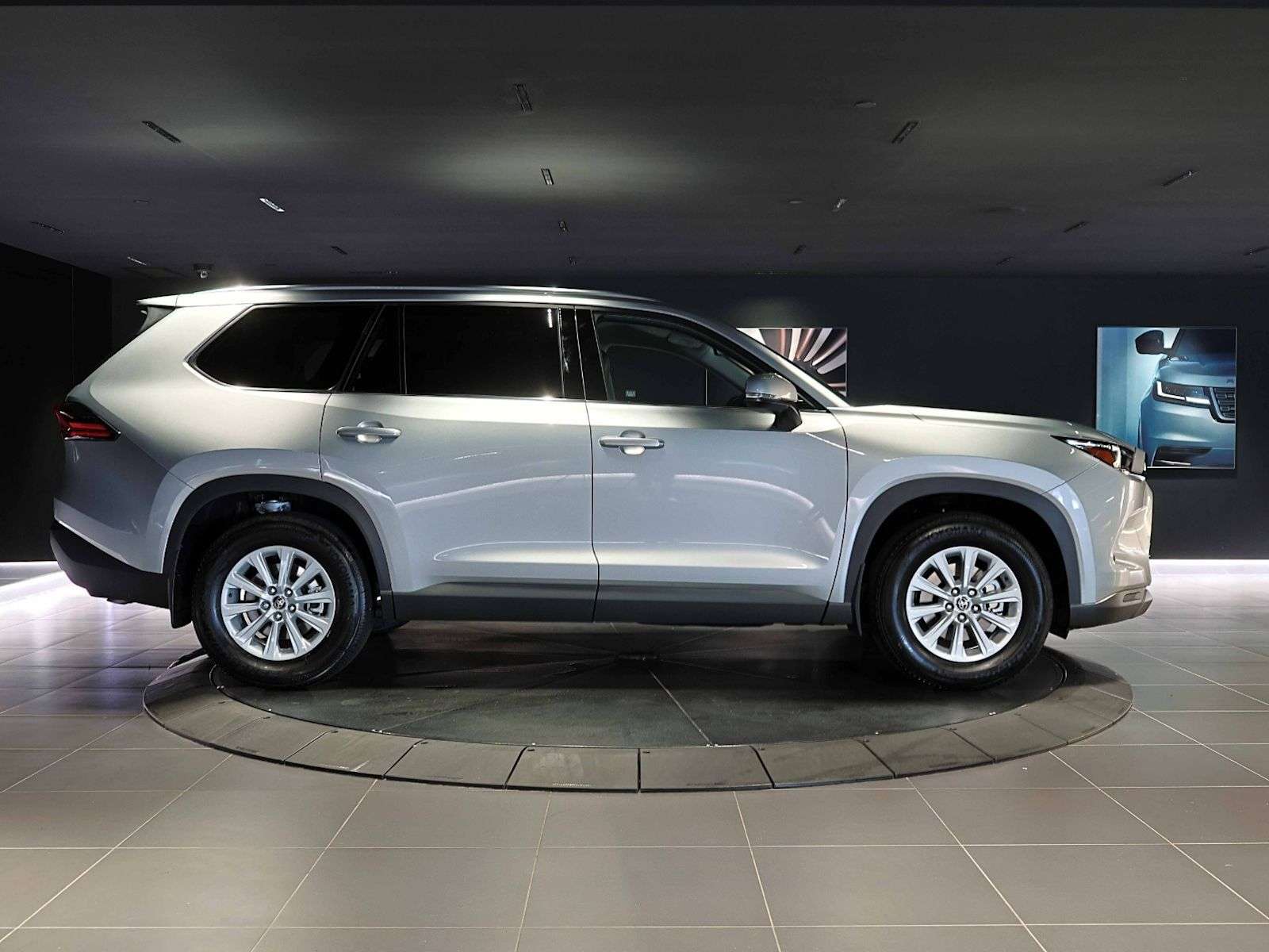 2026 Toyota Grand Highlander XLE | 3rd Row Seating | Sunroof | Bluetooth | Heat — снимка 1