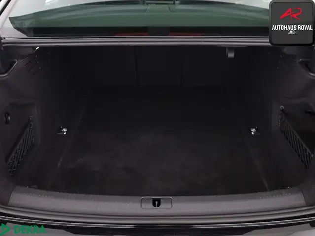 Audi A4 view 13