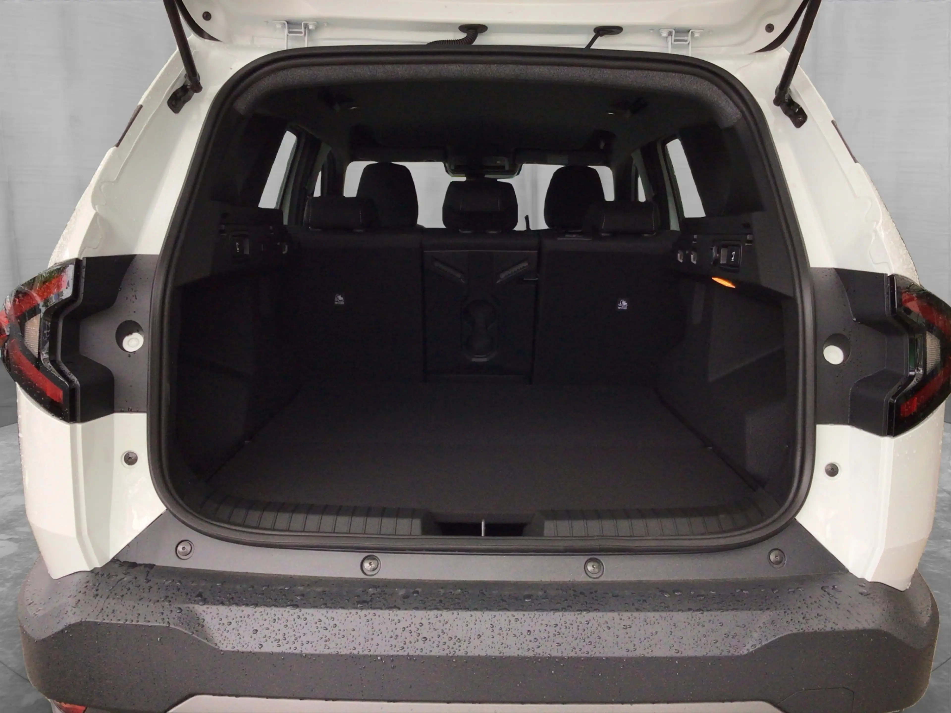 Dacia Bigster TCe 140 Mild Hybrid Expression — photo 5