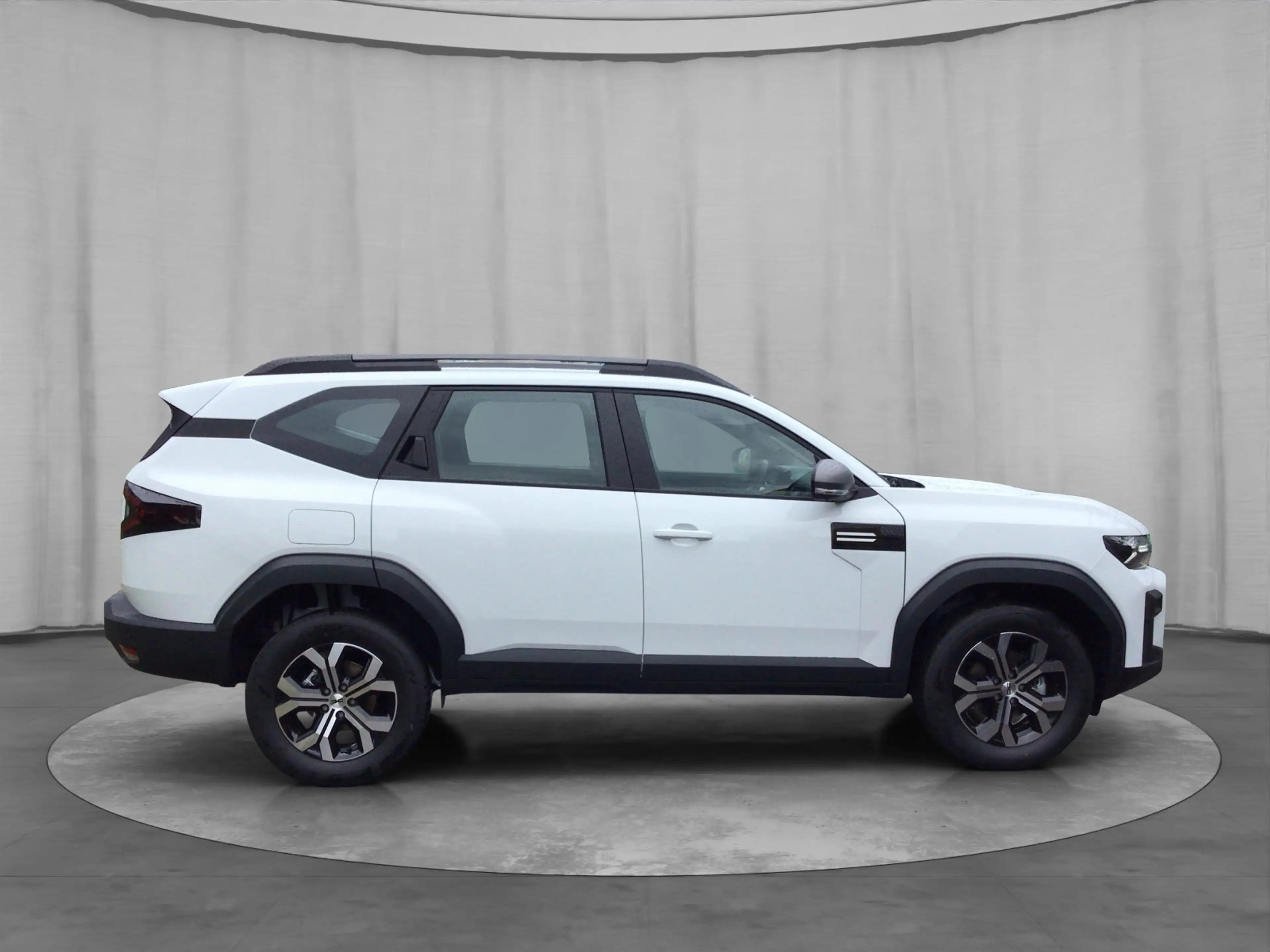 Dacia Bigster TCe 140 Mild Hybrid Expression — photo 7
