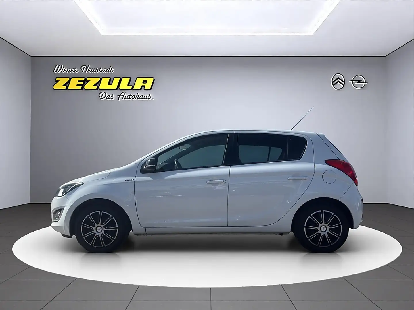 Hyundai i20 Weiß - 2