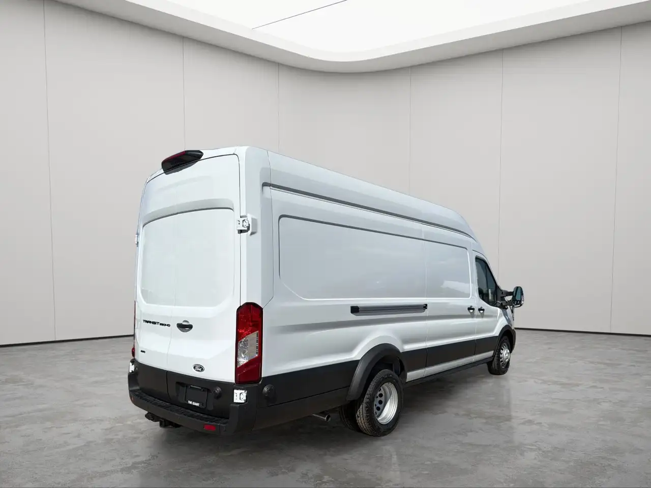 Ford Transit Cargo Van снимка Ford Transit Cargo Van