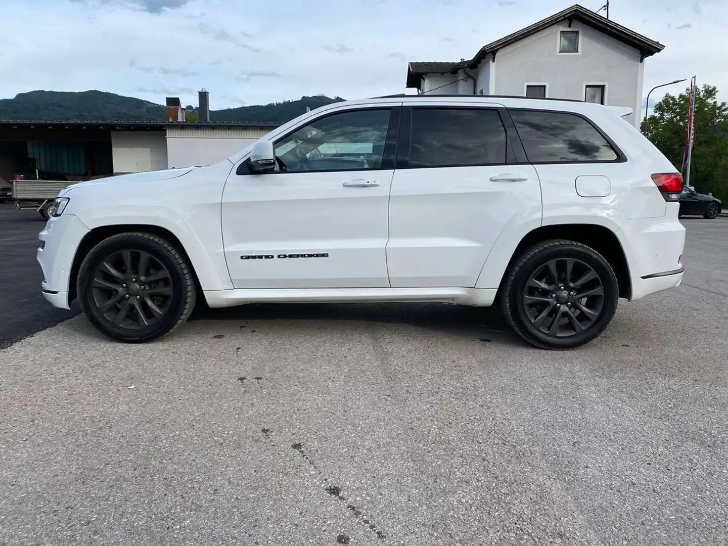 Jeep Grand Cherokee Grand Cherokee 3,0 V6 CRD Sondermodell S Weiß - 2