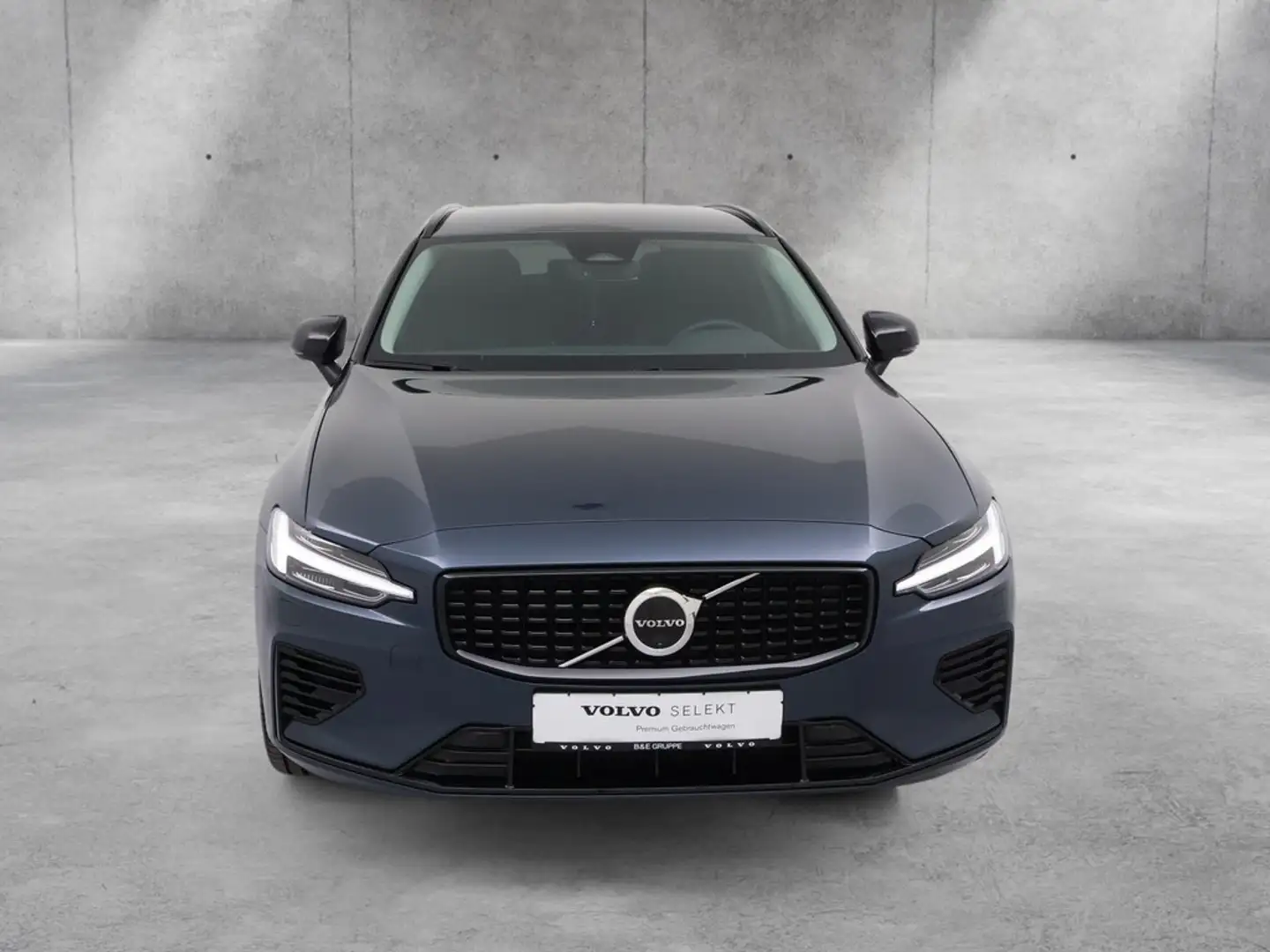Volvo V60 T6 Plus Dark Recharge Plug-In Hybrid AWD Blau - 2