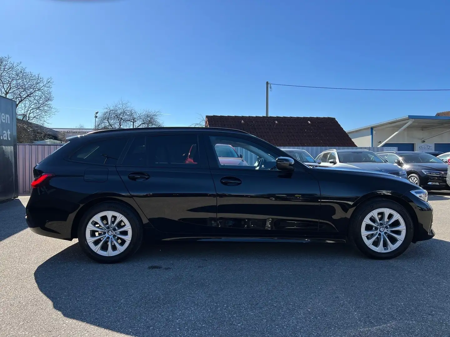 BMW 320 d xDrive Touring Aut. | ACC Schwarz - 2