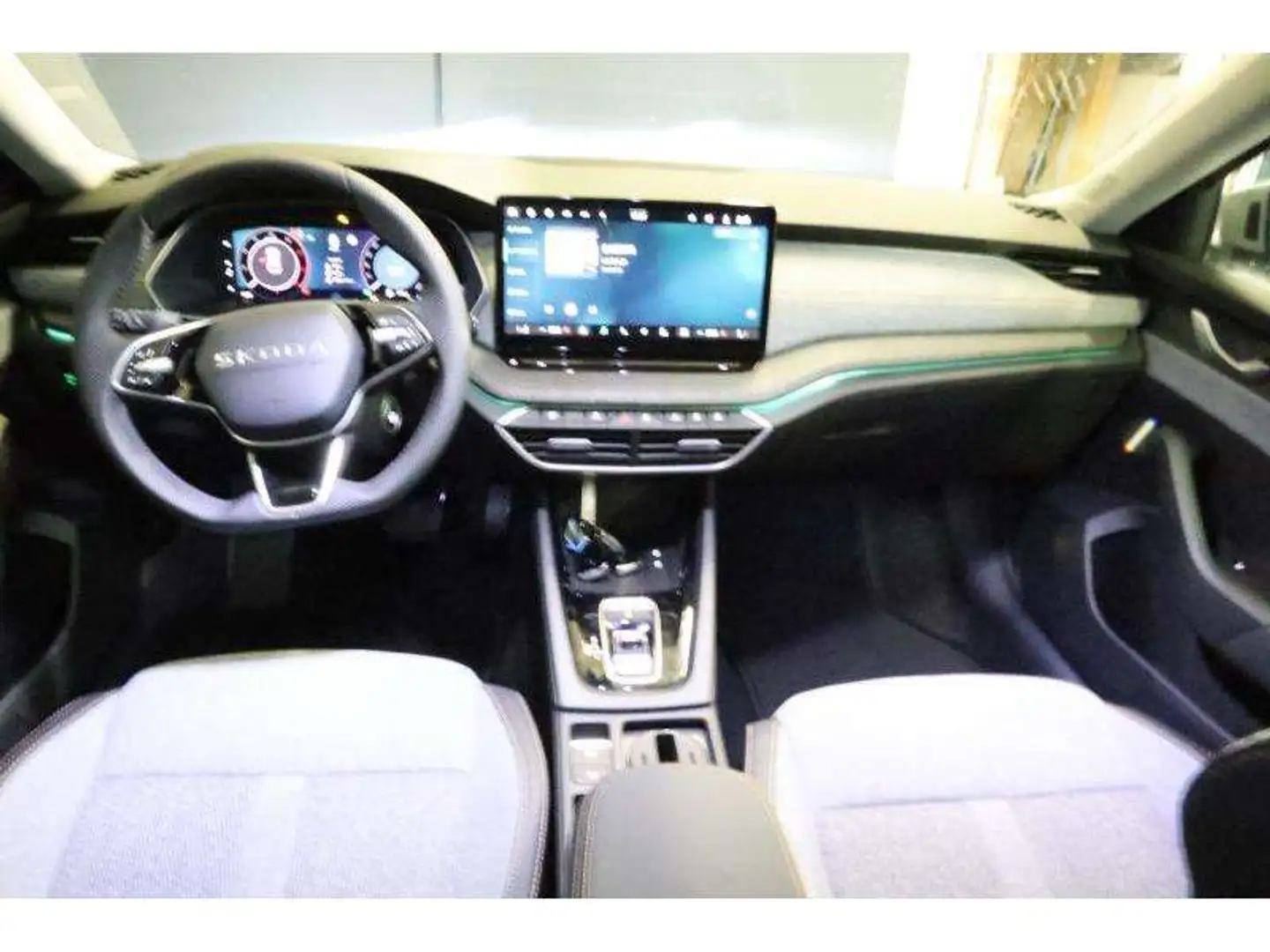 Skoda Octavia Selection Gris - 2