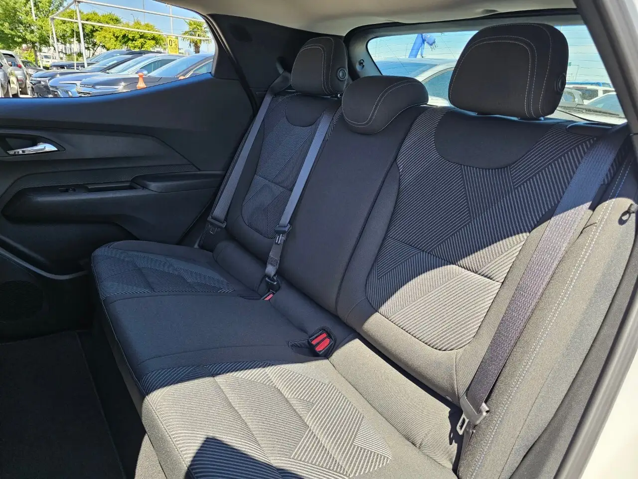 Chevrolet Bolt снимка Chevrolet Bolt