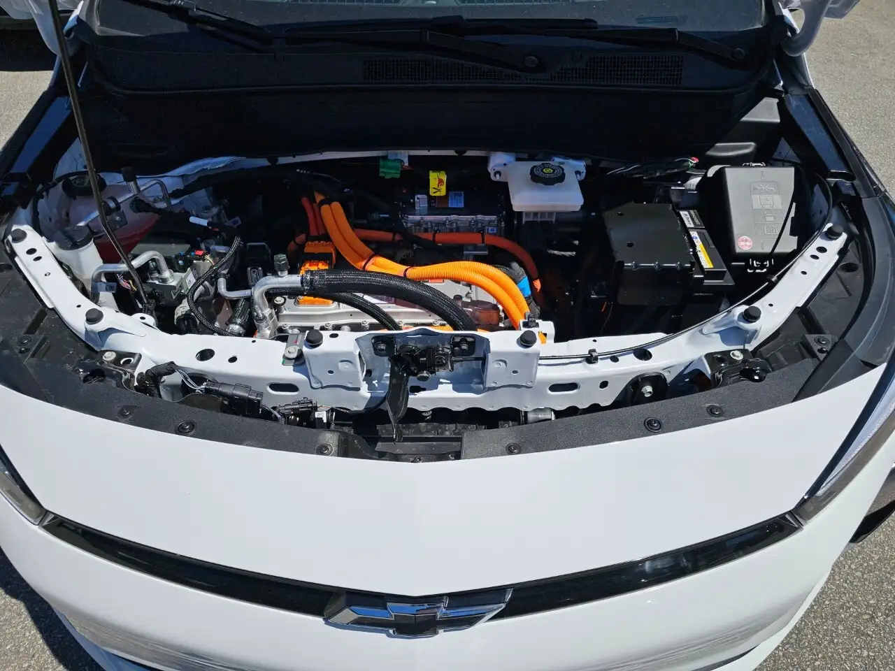 Chevrolet Bolt снимка Chevrolet Bolt