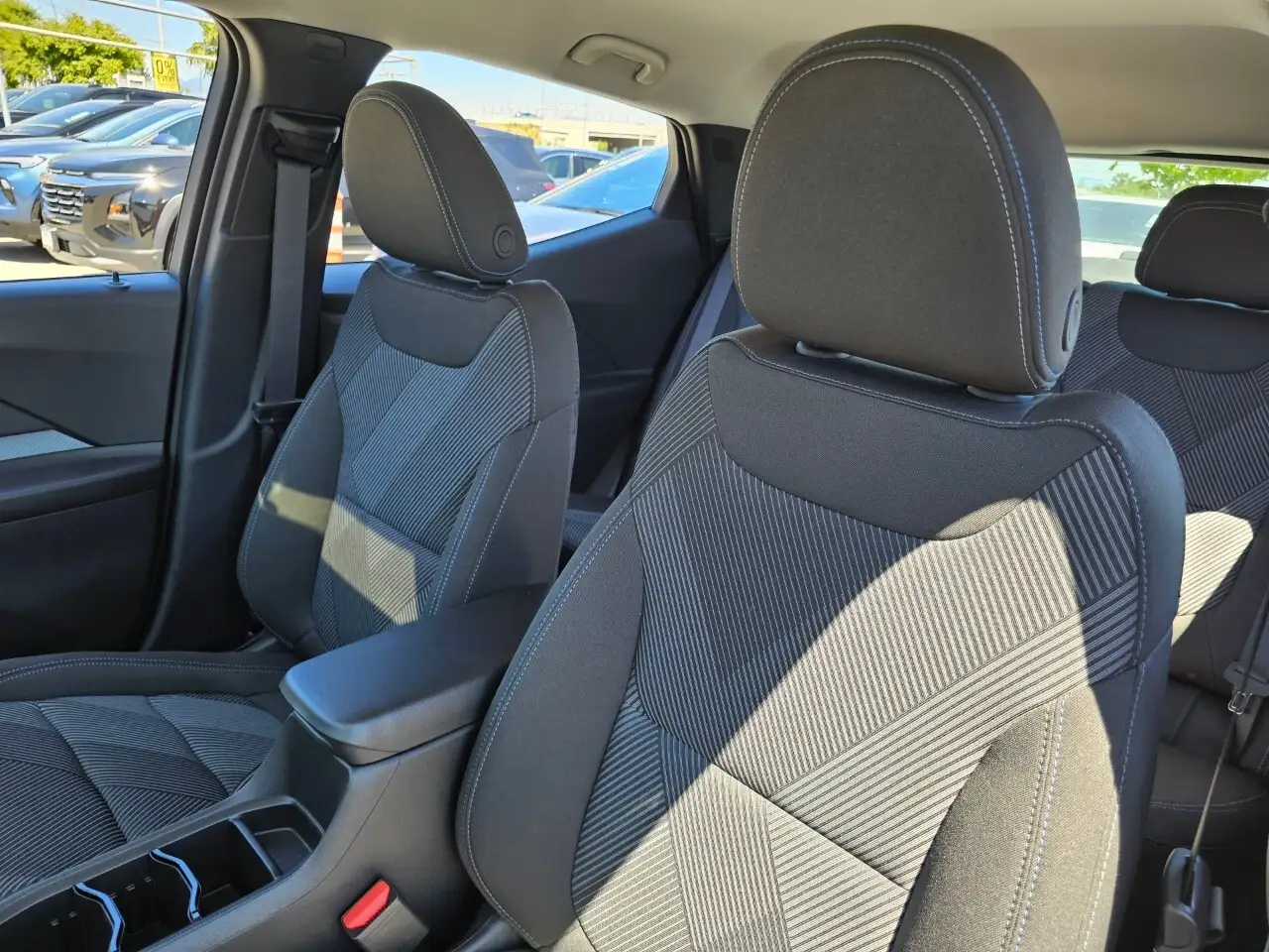 Chevrolet Bolt снимка Chevrolet Bolt